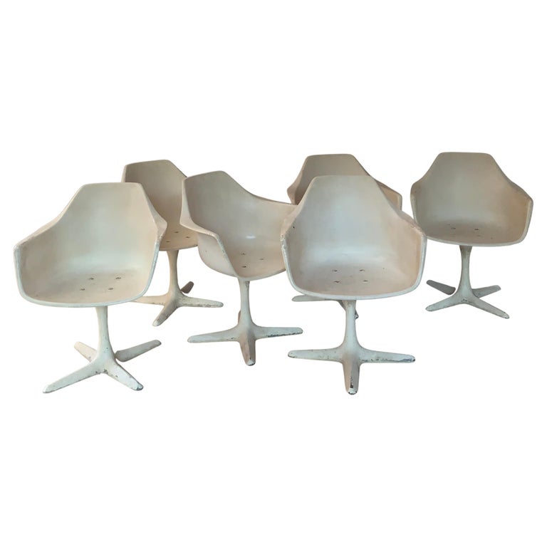 Maurice Burke for Arkana Set of 6 swivel Lounge Chairs Model No. 116 For Sale