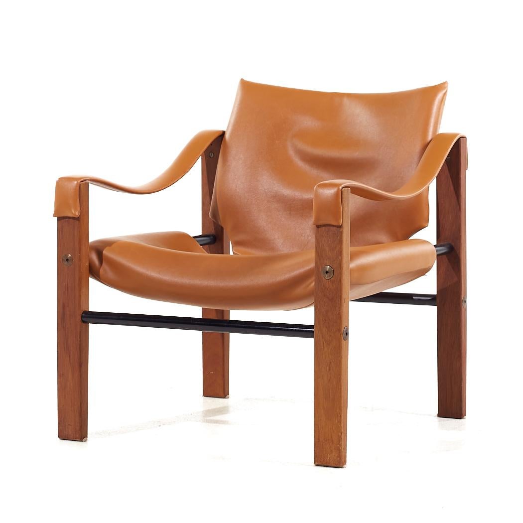 Fin du 20e siècle Maurice Burke Mid Century Teak Safari Arkana Lounge Chairs - Pair en vente