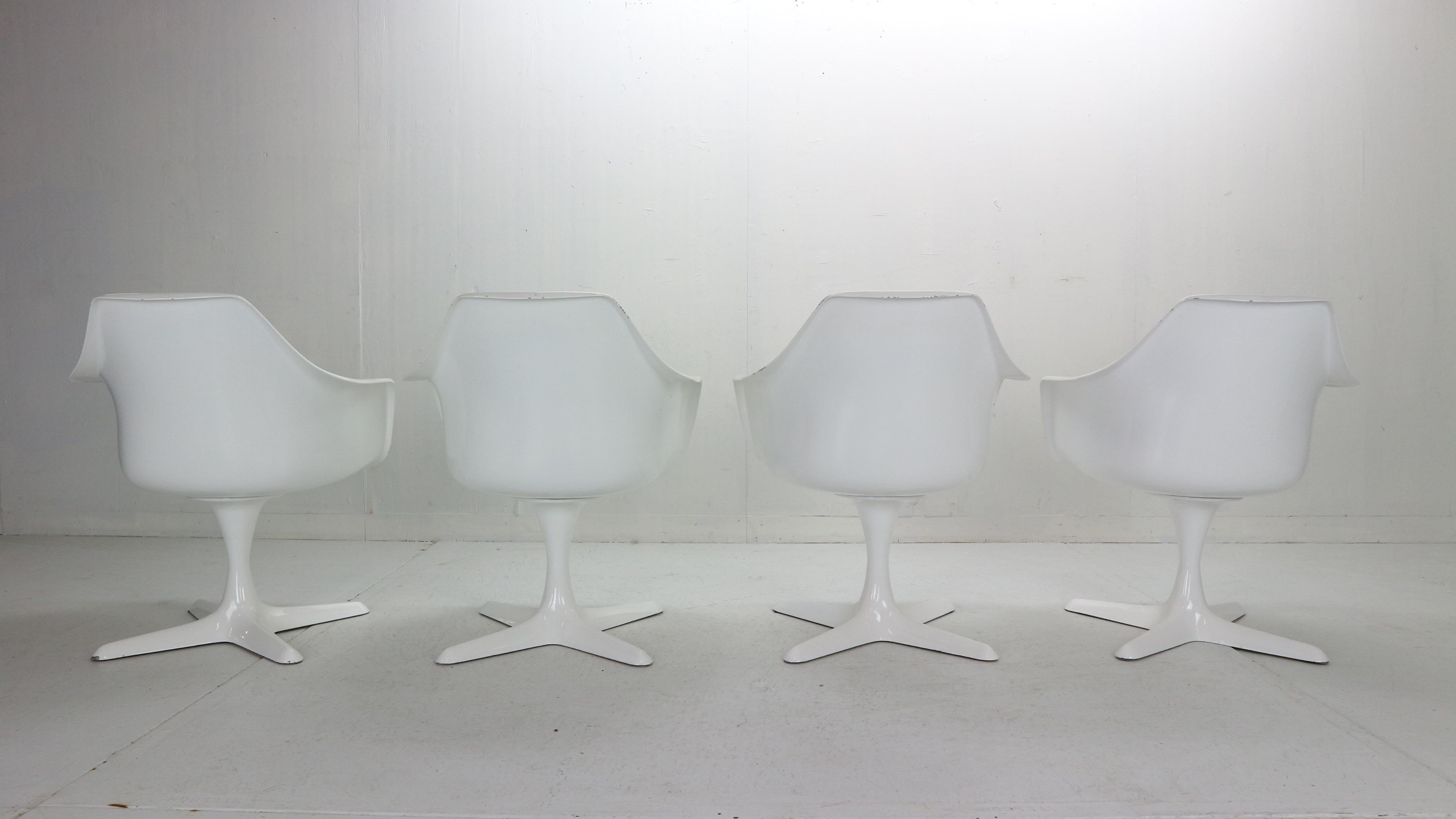 Maurice Burke Set of 4 Lounge Chairs Model No. 116 for Arkana, Space Age 1960's In Good Condition In The Hague, NL