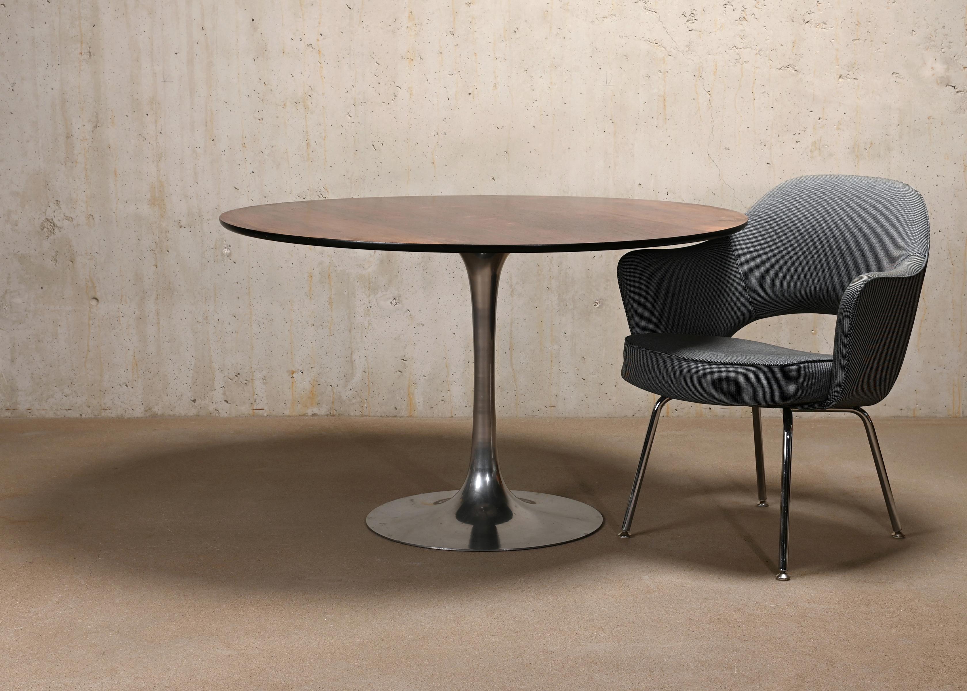 British Maurice Burke Tulip Dining Table in Dark Wood and Aluminum for Arkana Furniture