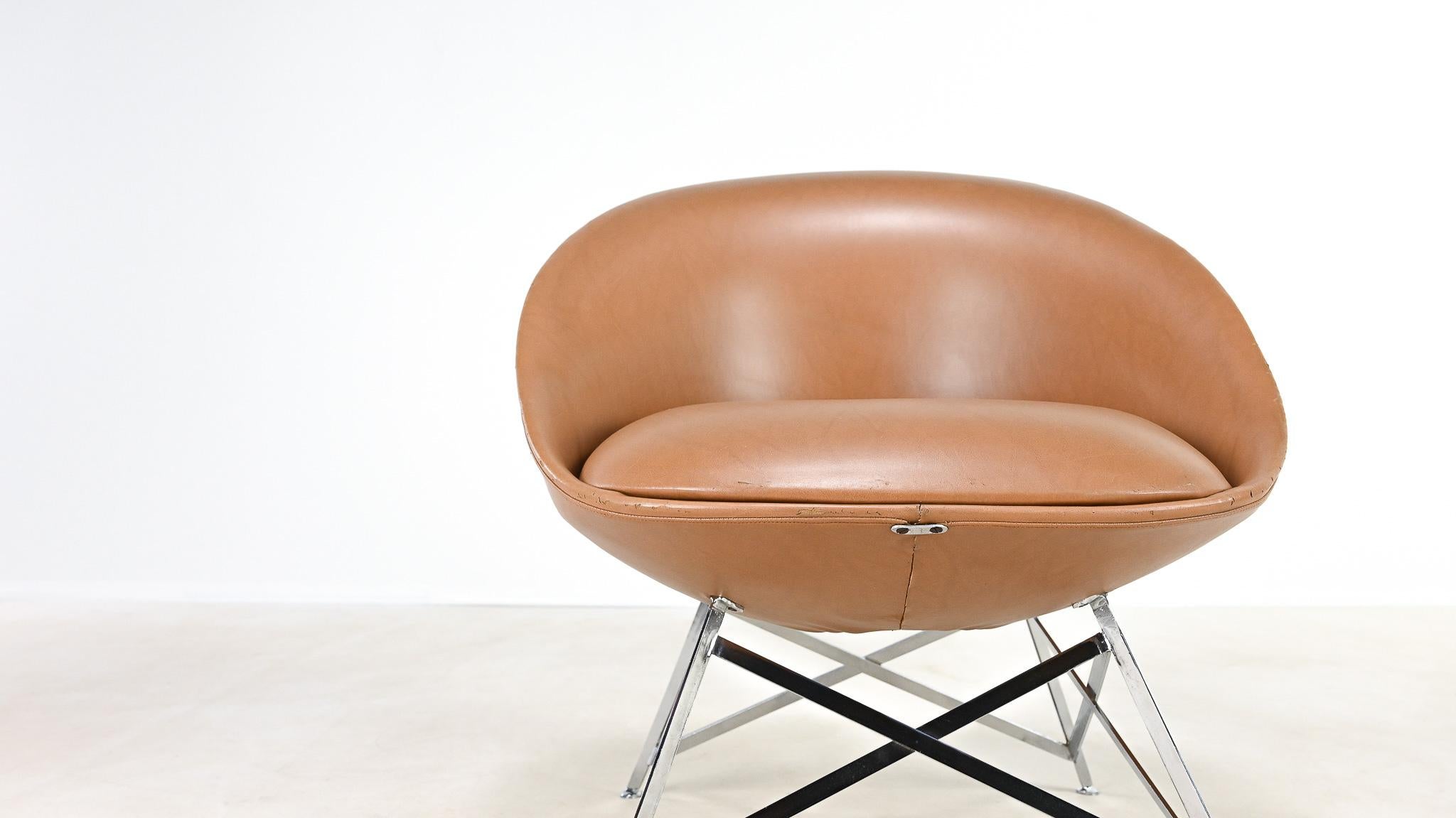 Maurice Calka, rare “Tour Eiffel” K1 chair. France, c. 1966 For Sale 5