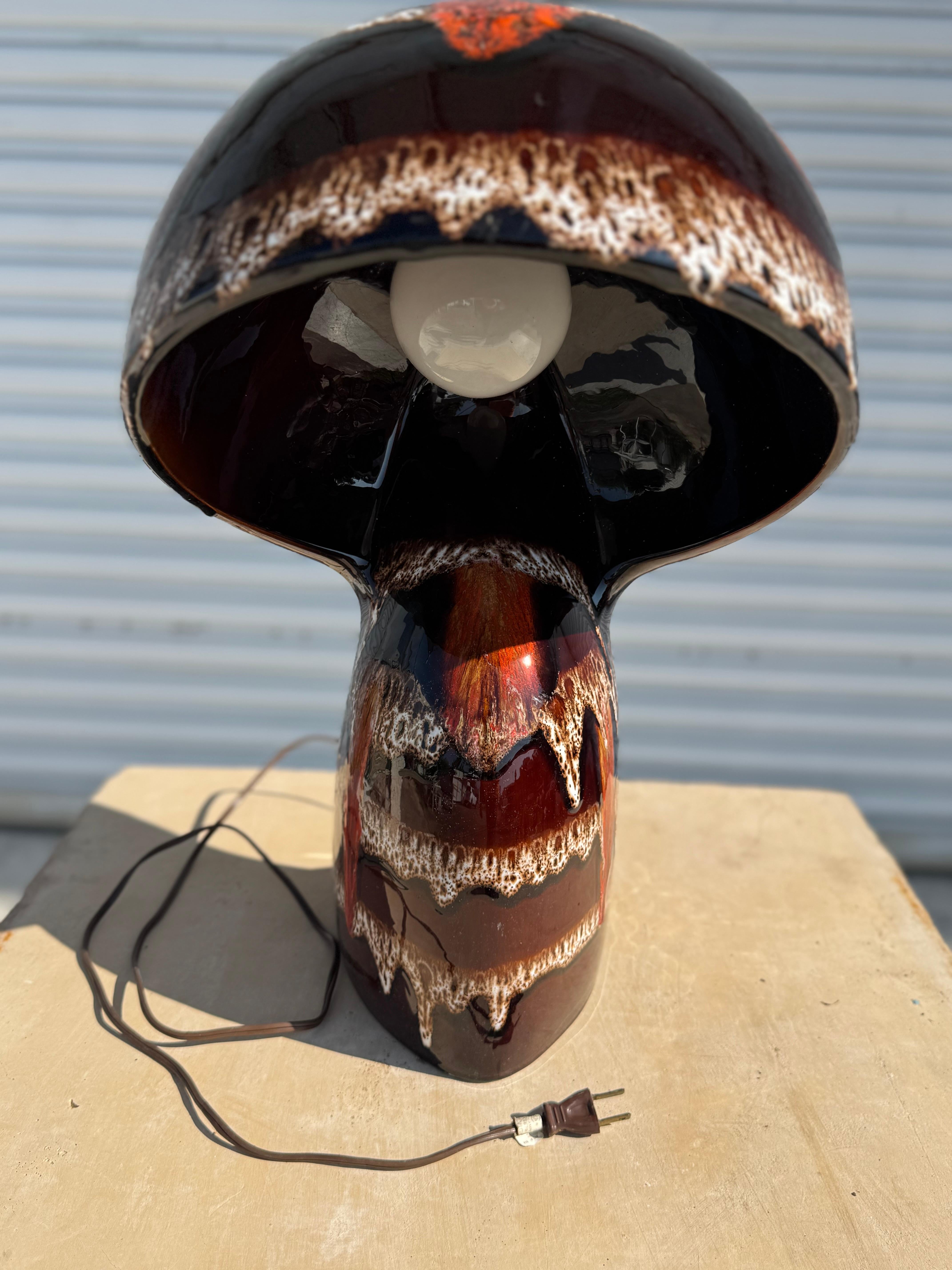 Fin du 20e siècle Maurice Chalvignac Lampe de table champignon en céramique émaillée Lava en vente