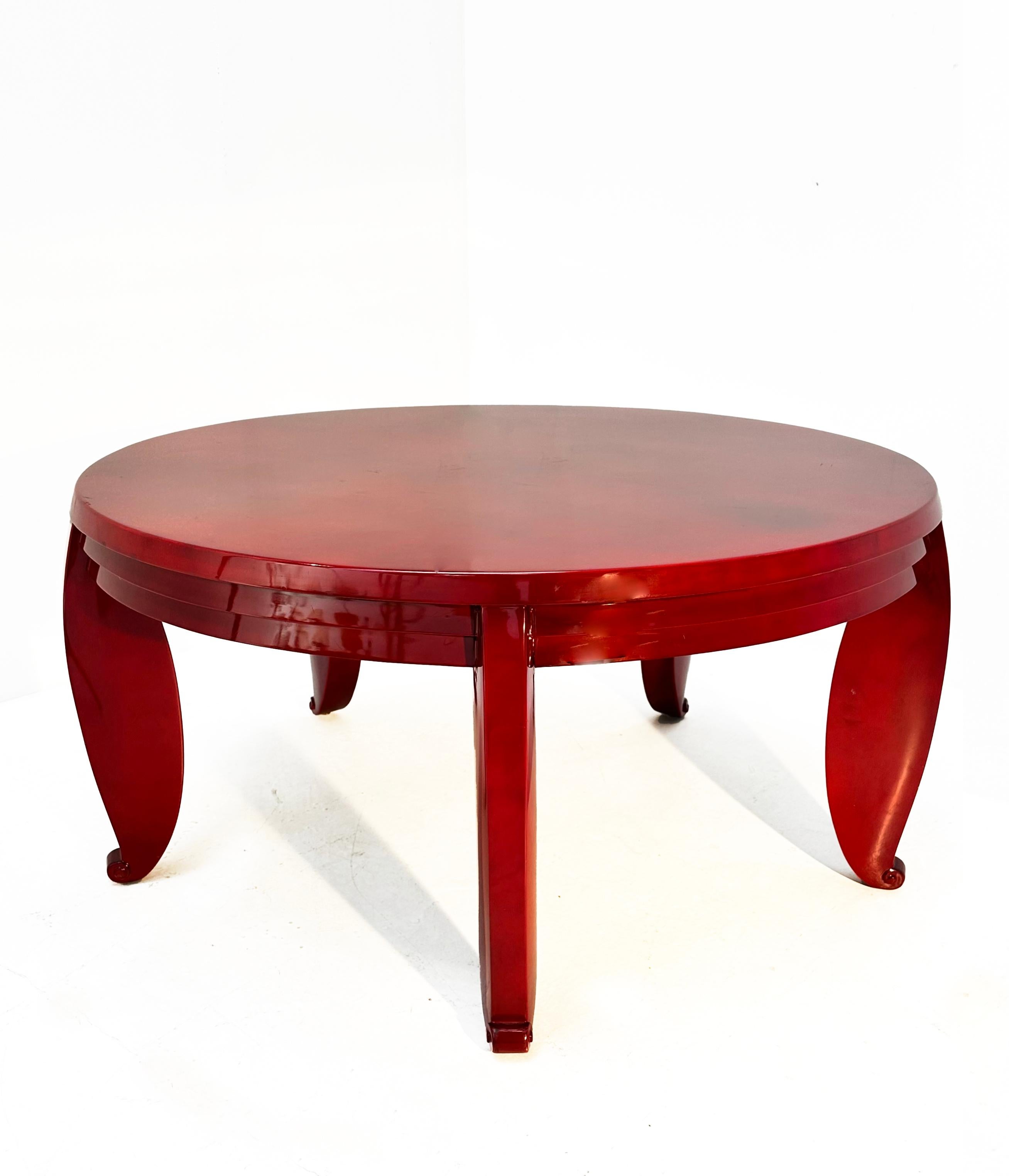 Français Table Basse Ronde en Bois Laqué par Maurice Dufrène, Circa 1926 en vente