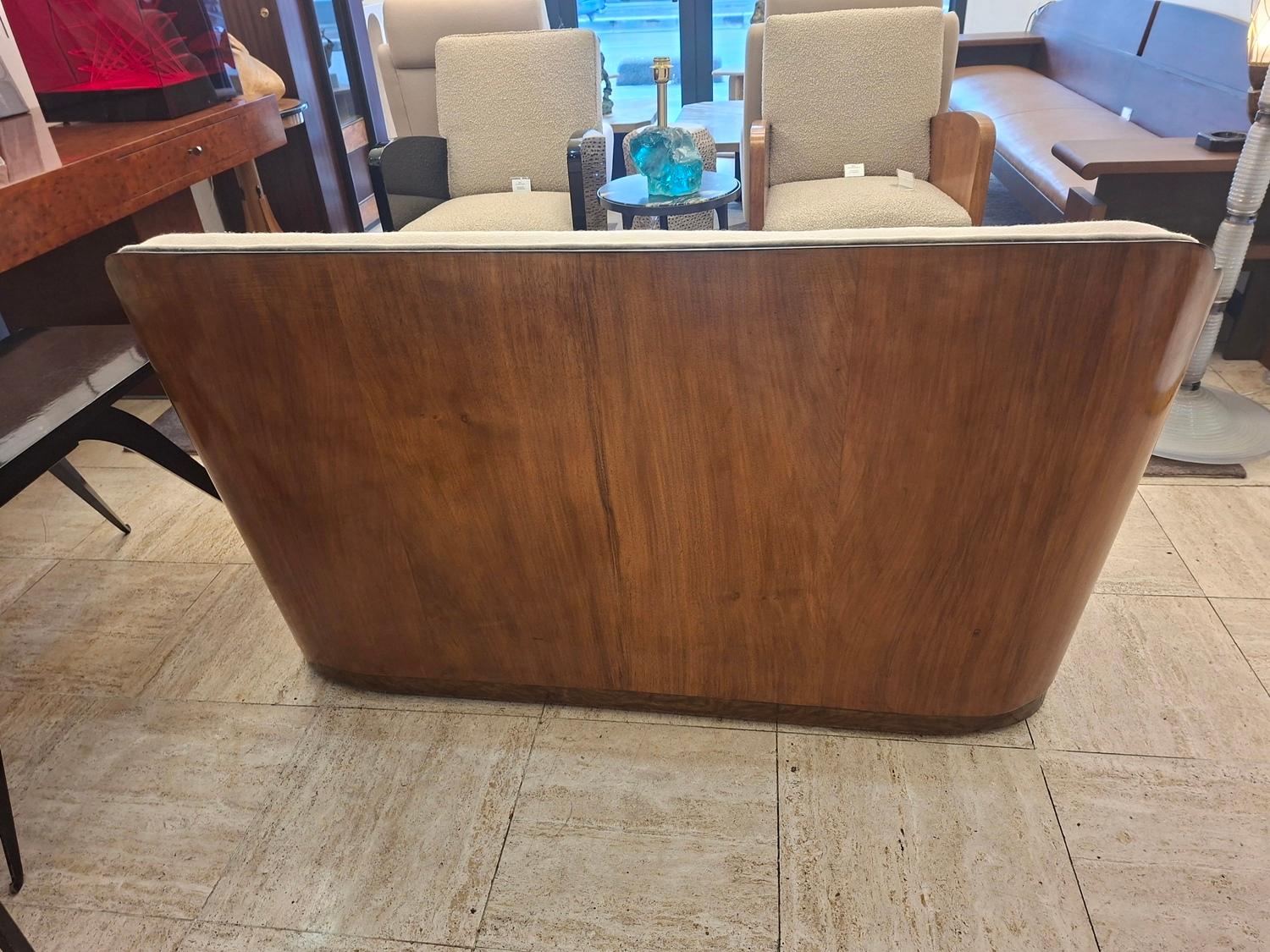 Maurice Dufrene Art déco Canapé circa 1920
Tappezzeria in tessuto di lana beige