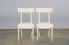 Sechs französische neoklassizistische Esszimmerstühle aus Off-White-Samt von Maurice Hirsch