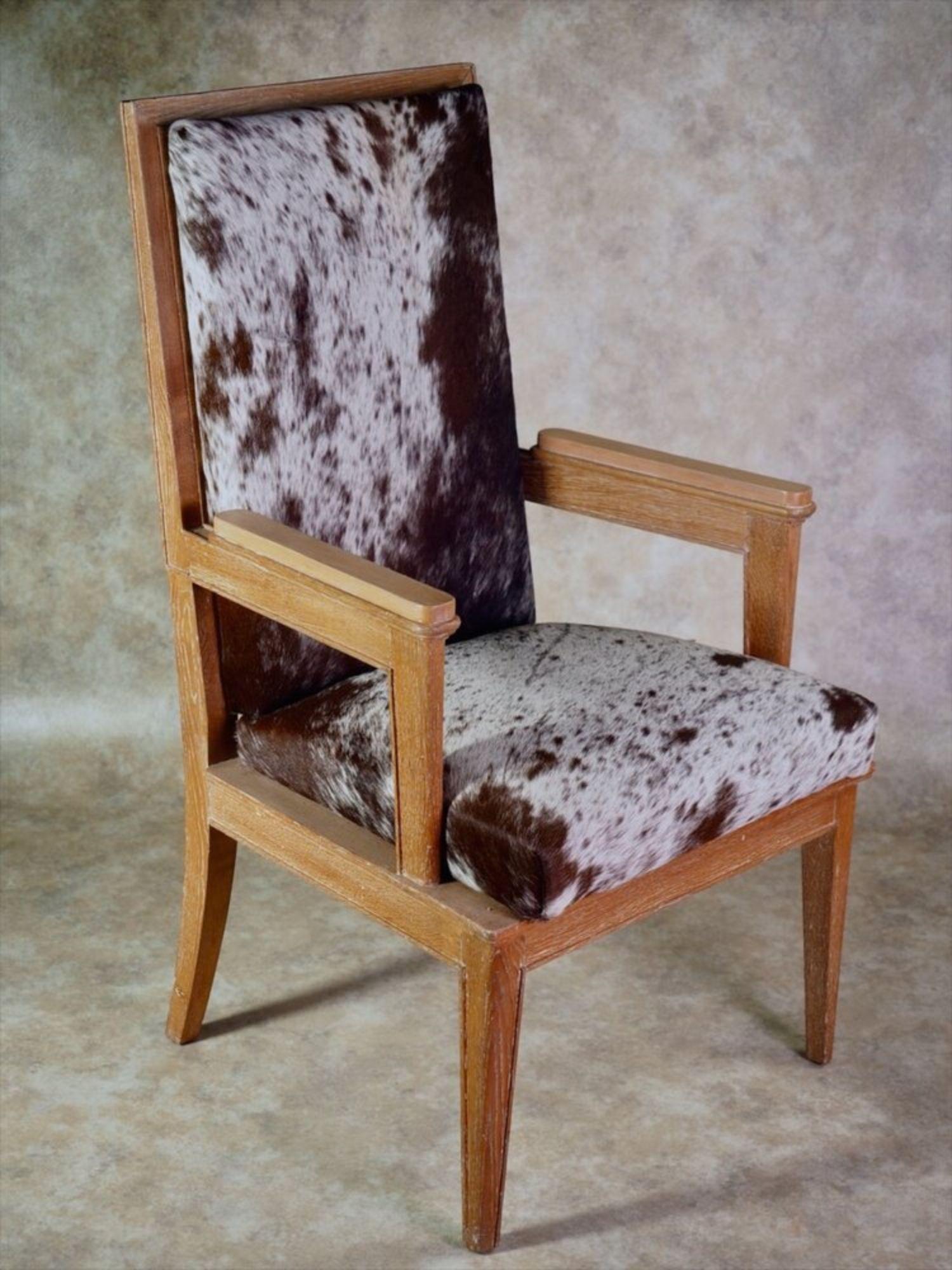 Art Déco Maurice Jallot Coppia di poltrone in Oak con pelle di pony in vendita