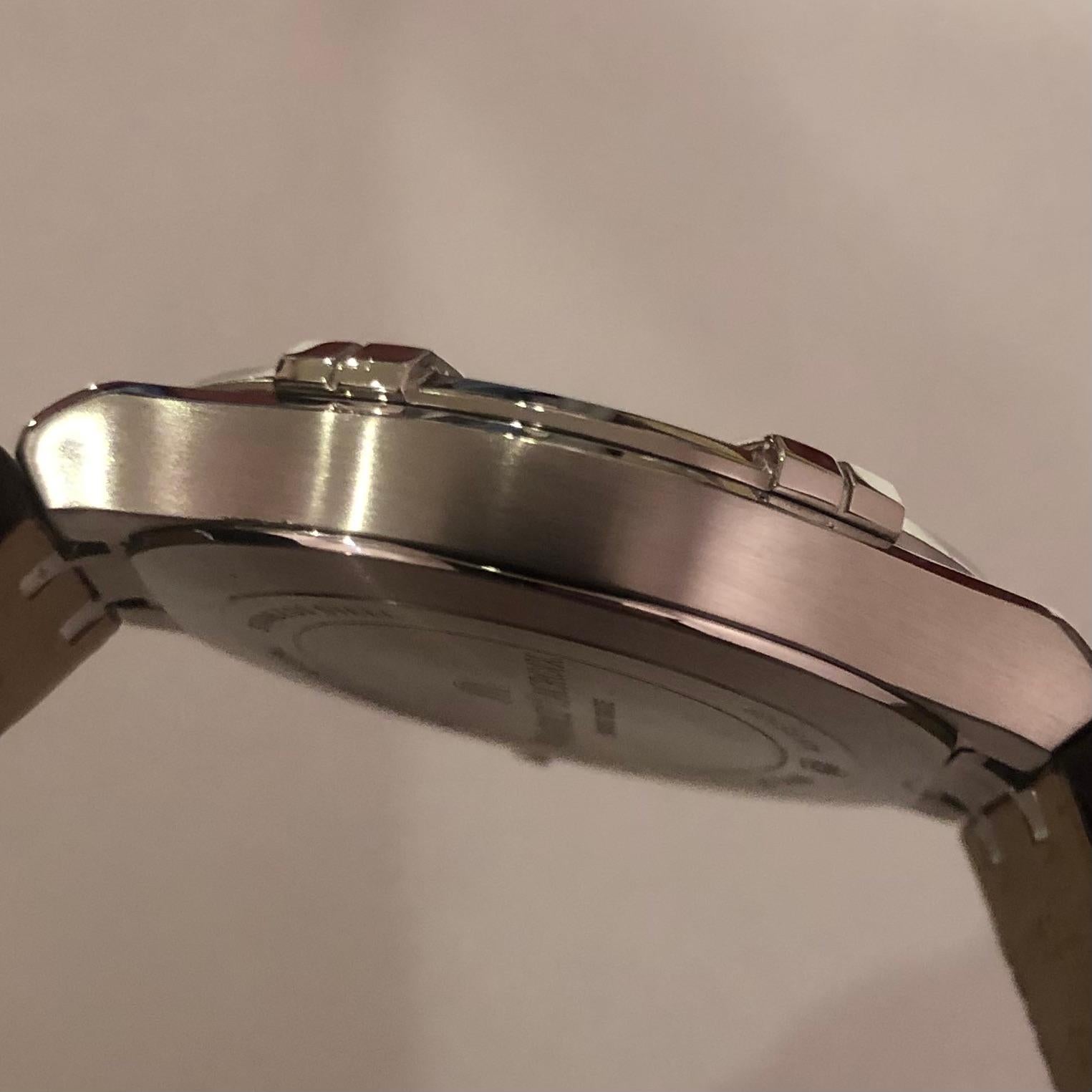 Maurice Lacroix AIKON AI1008 42mm Maßgefertigtes Leder mit weißer Diamant-Lünette und weißem Zifferblatt im Angebot 1