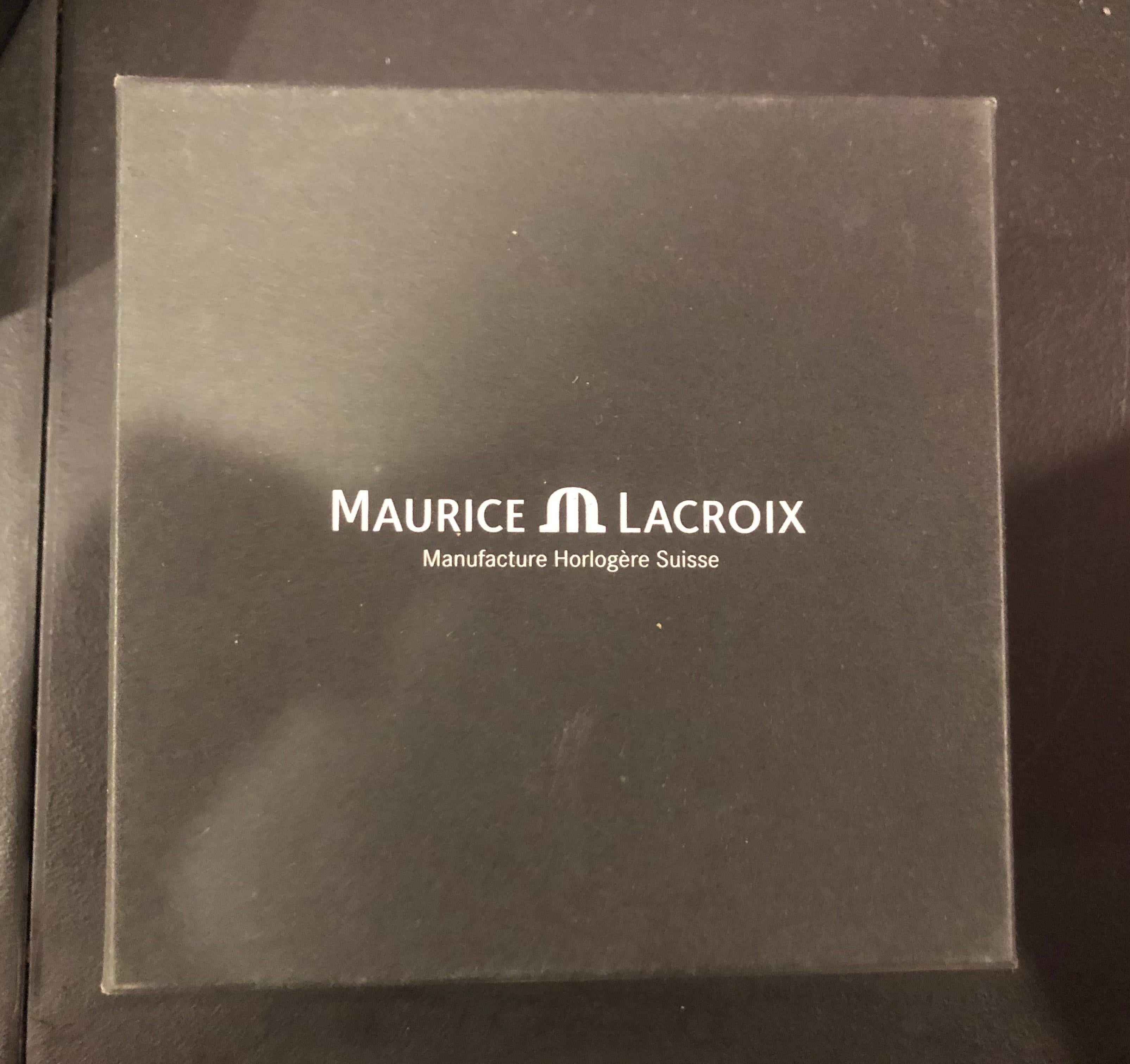 Maurice Lacroix AIKON AI1008 42mm Maßgefertigtes Leder mit weißer Diamant-Lünette und weißem Zifferblatt im Angebot 3