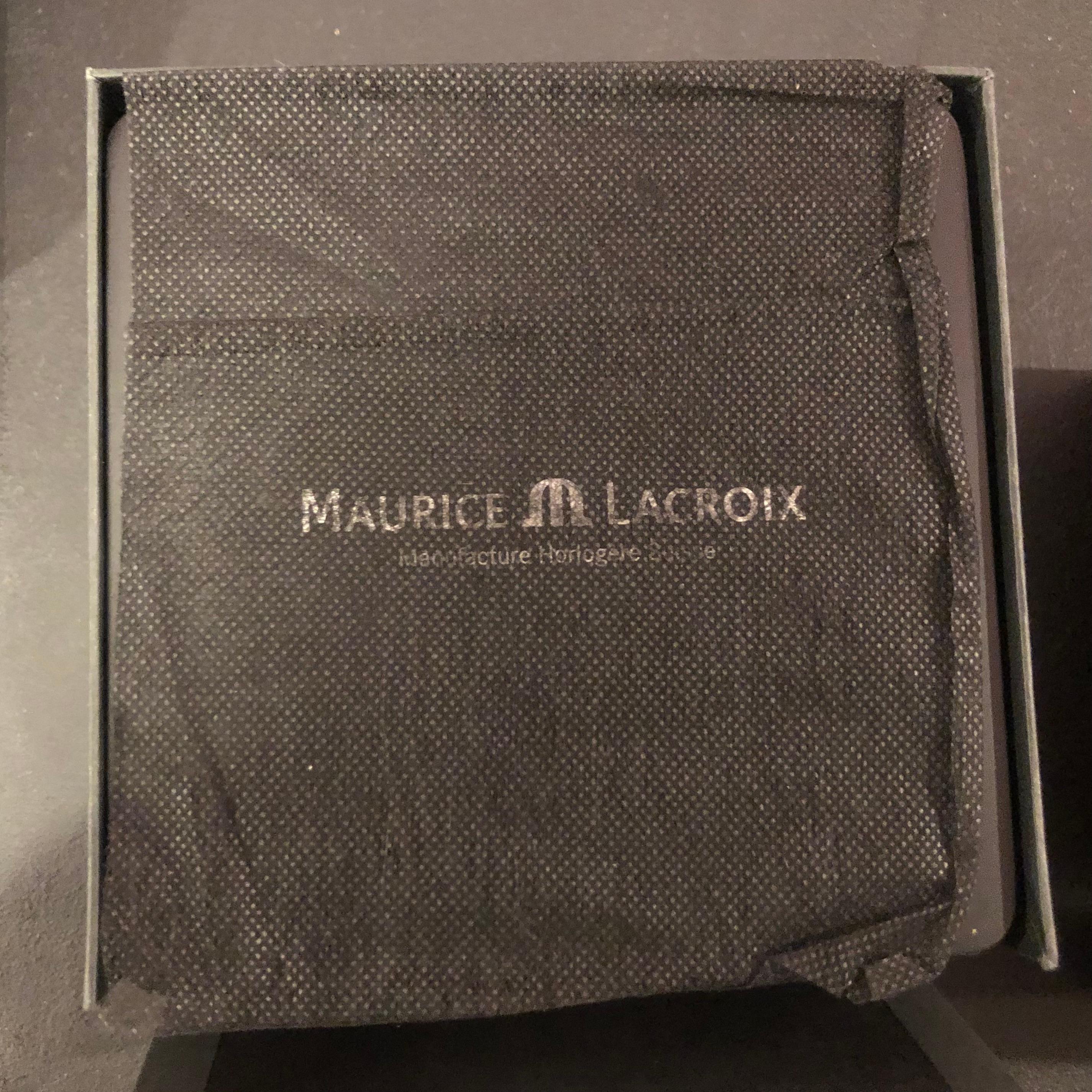 Maurice Lacroix AIKON AI1008 42mm Maßgefertigtes Leder mit weißer Diamant-Lünette und weißem Zifferblatt im Angebot 4