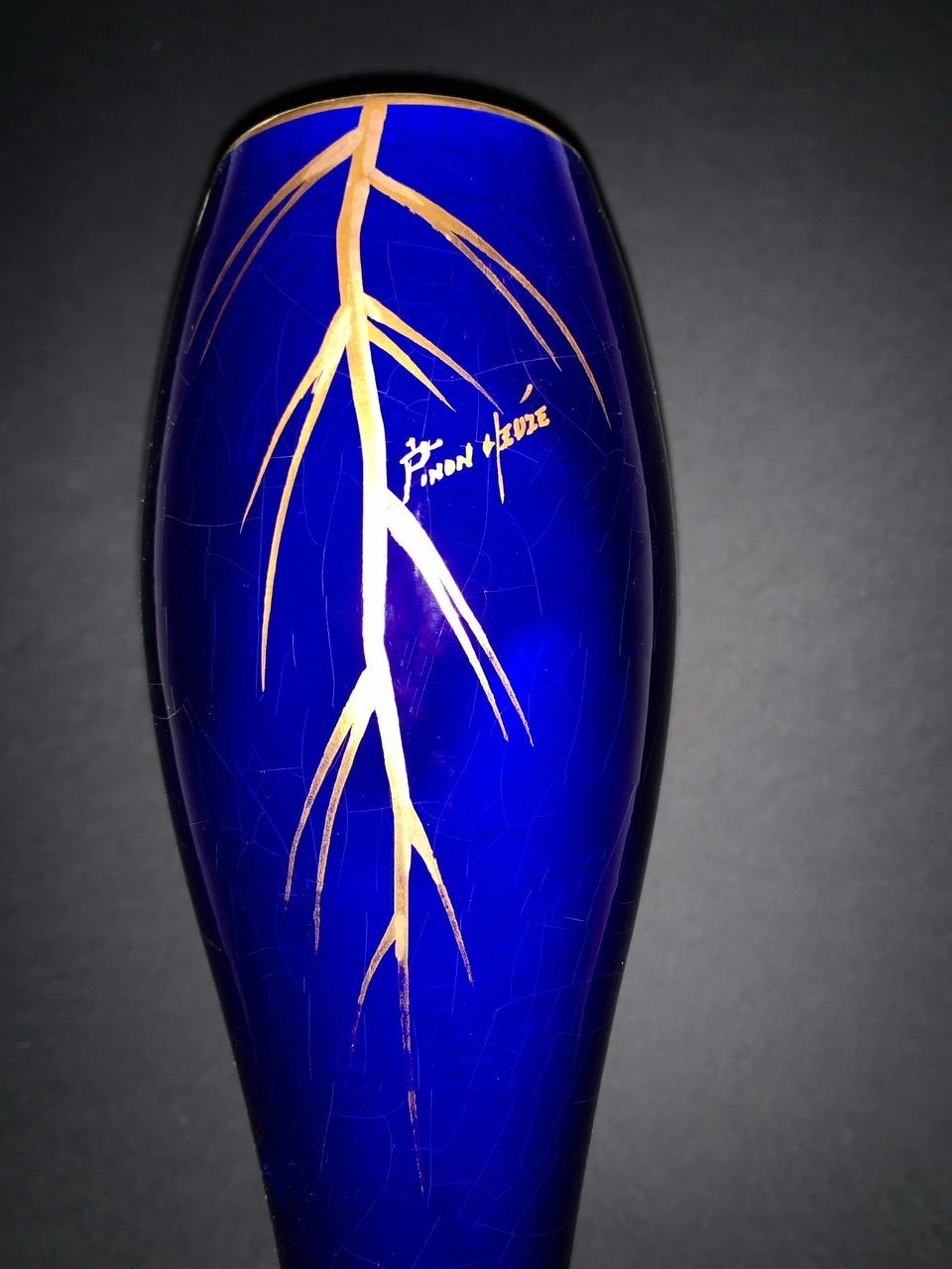 Smaltato Maurice Pinon Heuze - Coppia di vasi in porcellana blu e oro Art Déco Circa 1920 in vendita
