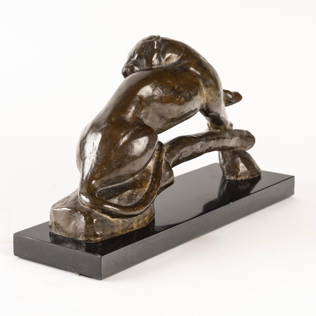 Metà XX secolo Maurice Prost (1894 - 1967)  Panthère au repos , Scultura in bronzo Art Deco in vendita
