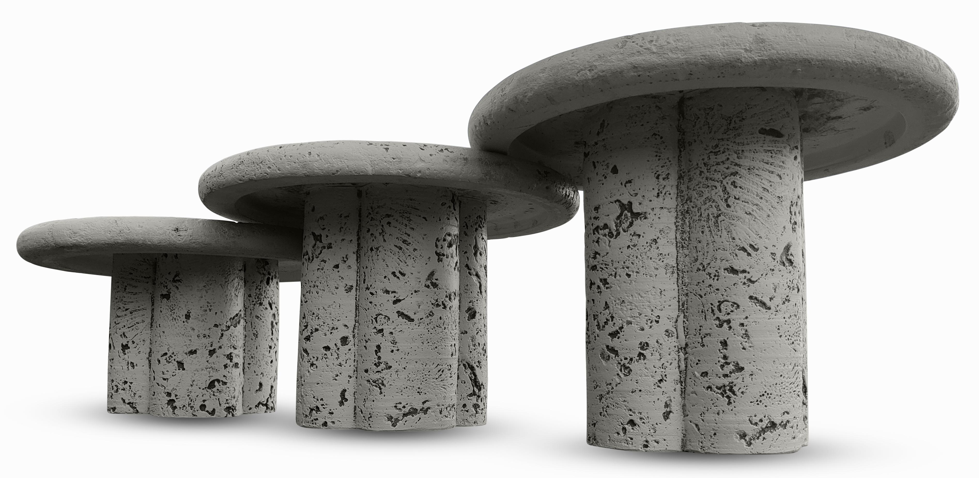 Runde Beistelltische aus Korallenstein im Postmodernen Stil von Maurice Villency, Trio 3, 1970er Jahre  im Zustand „Gut“ im Angebot in Philadelphia, PA
