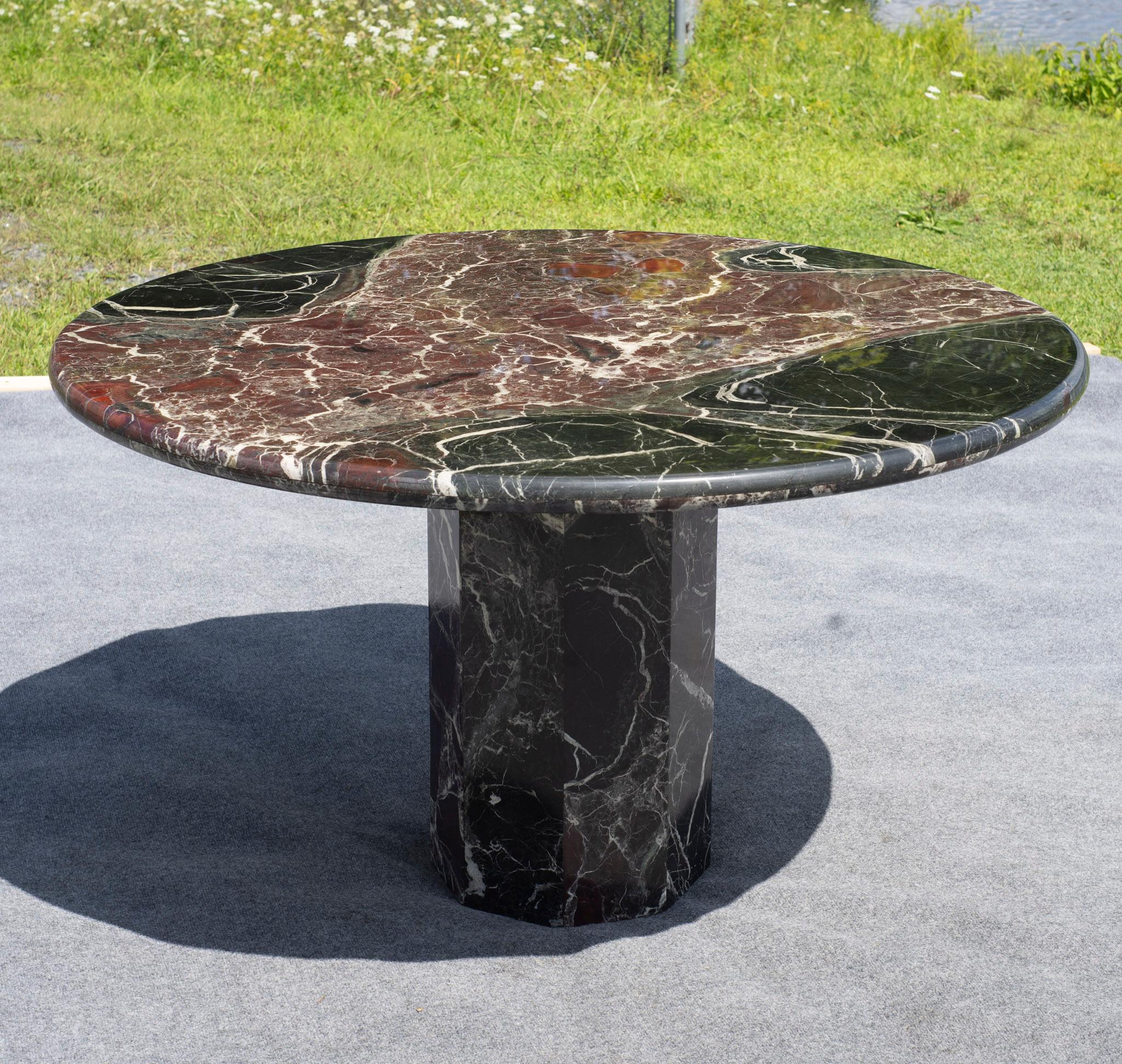 Superbe grande table de salle à manger en marbre Rosso Levanto, 50