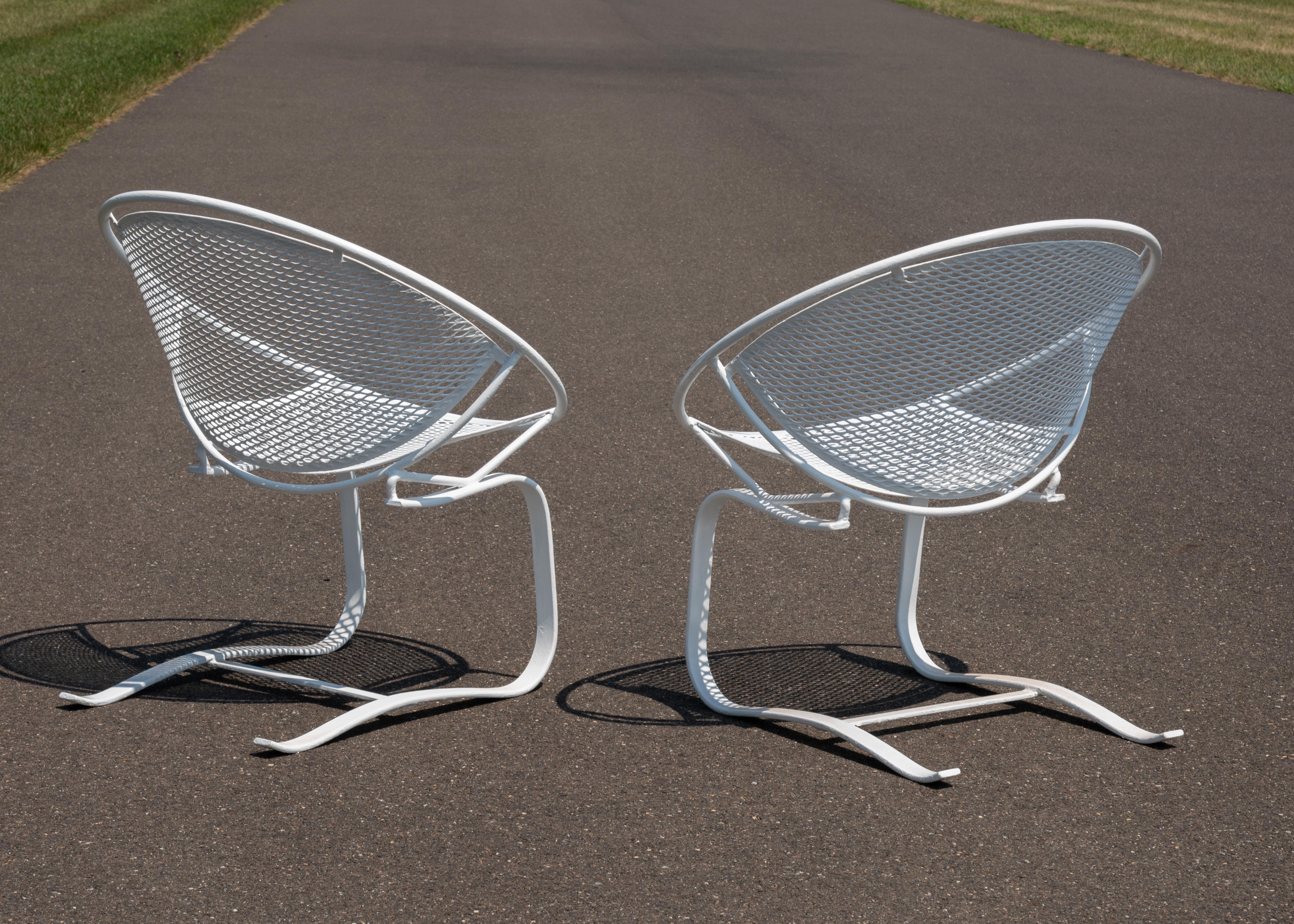 American Maurizio Tempestini for Salterini Cantilevered Radar Spring Lounge Chairs a Pair For Sale