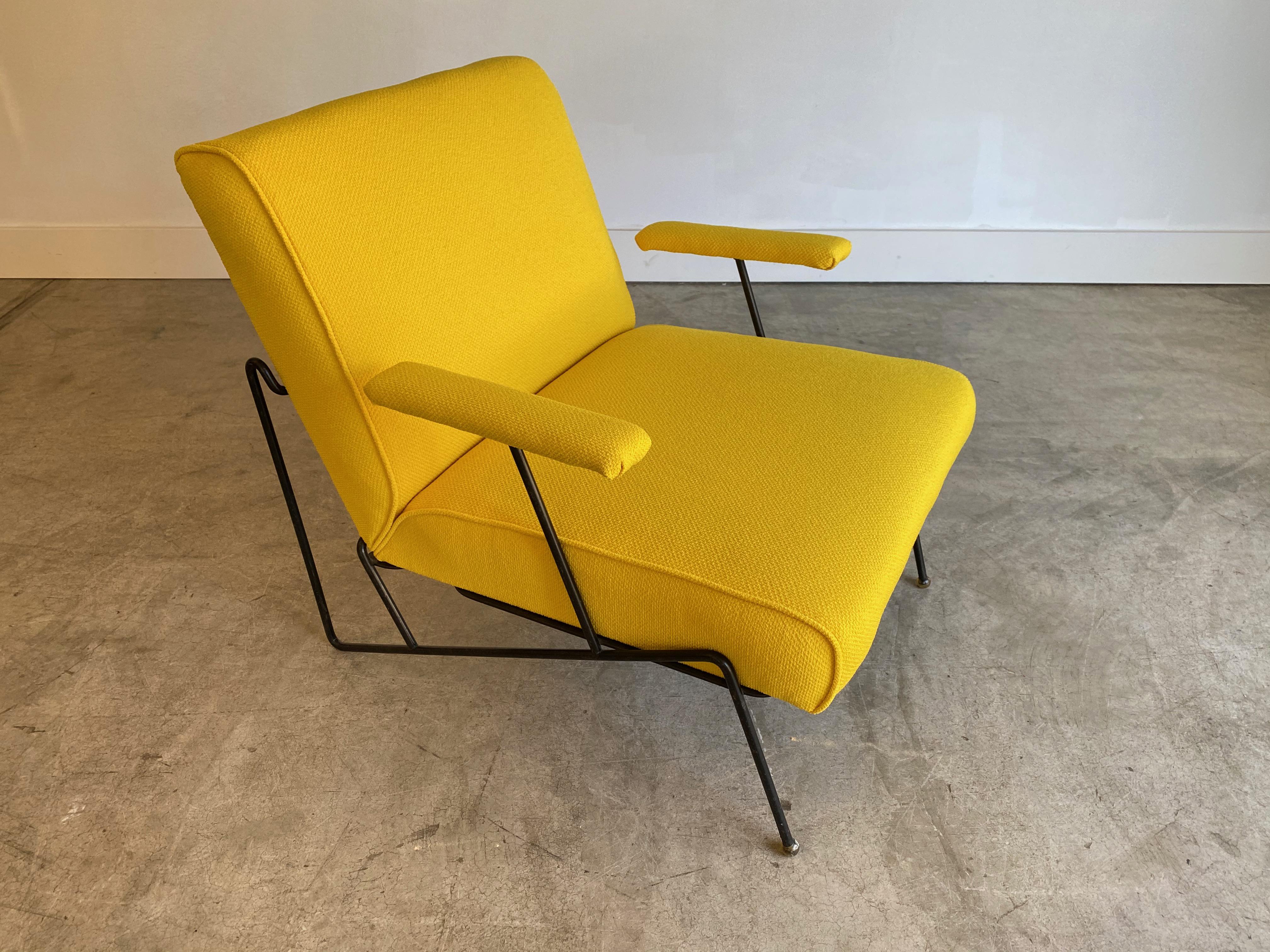 Mauricio Tempestini Salteri Iron Frame Armchair Upholstered in Knoll Upholstery In Good Condition In St. Louis, MO