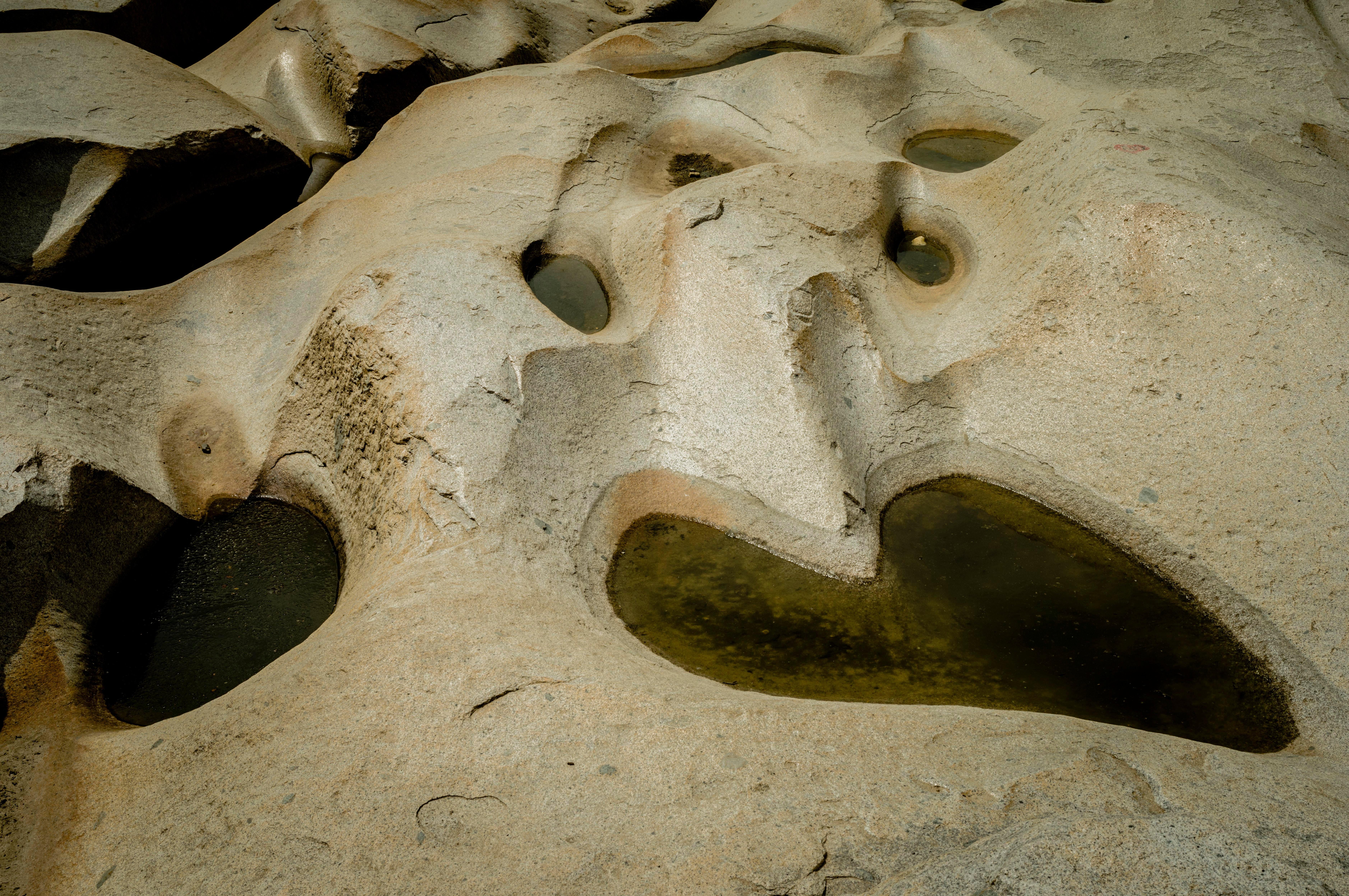 Untitled V and Untitled IV. Abstract rocks landscape color photographs - Photograph by Mauricio Velez