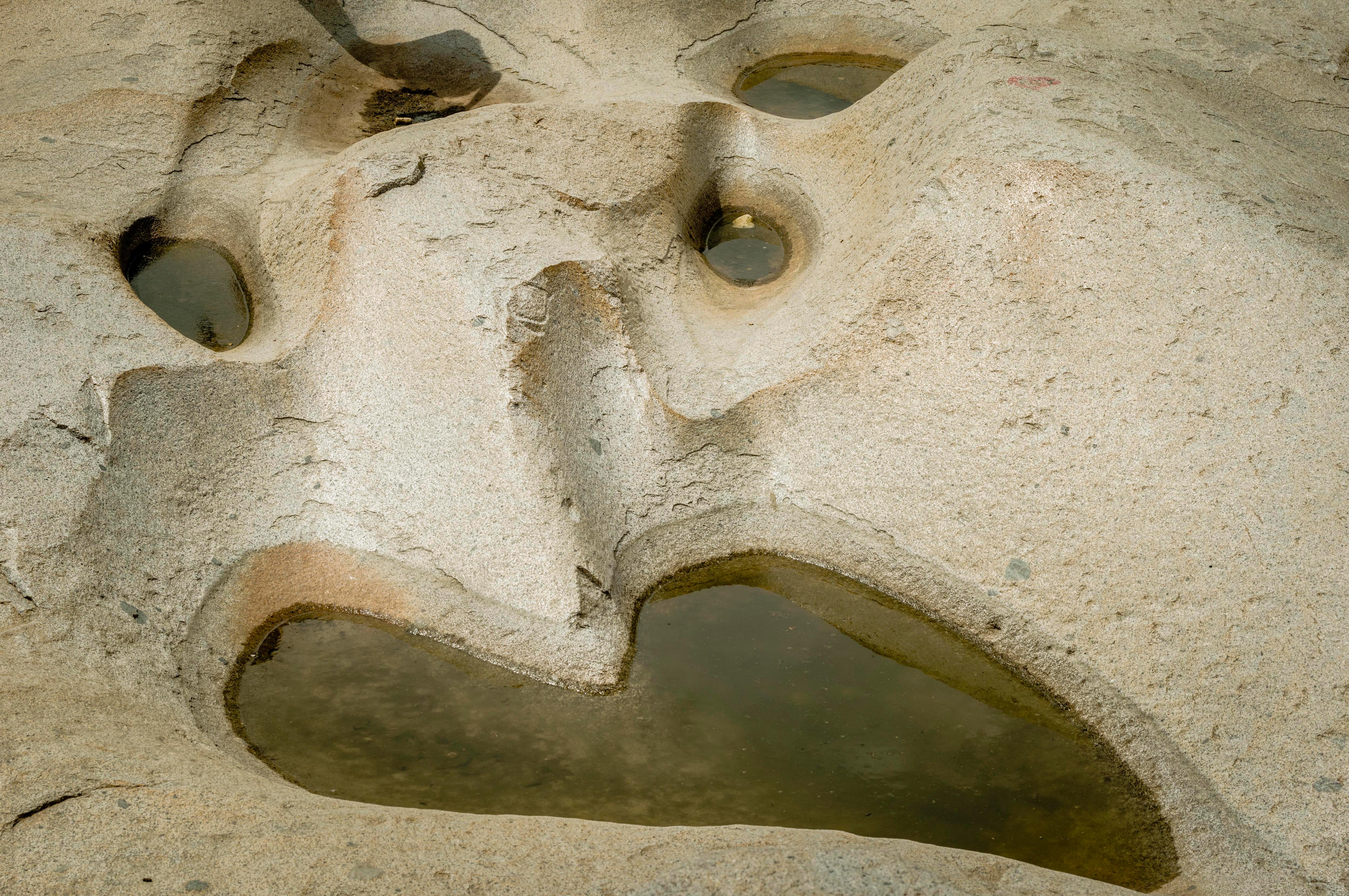 Untitled VI and Untitled IV. Abstract rocks landscape color photographs - Contemporary Photograph by Mauricio Velez