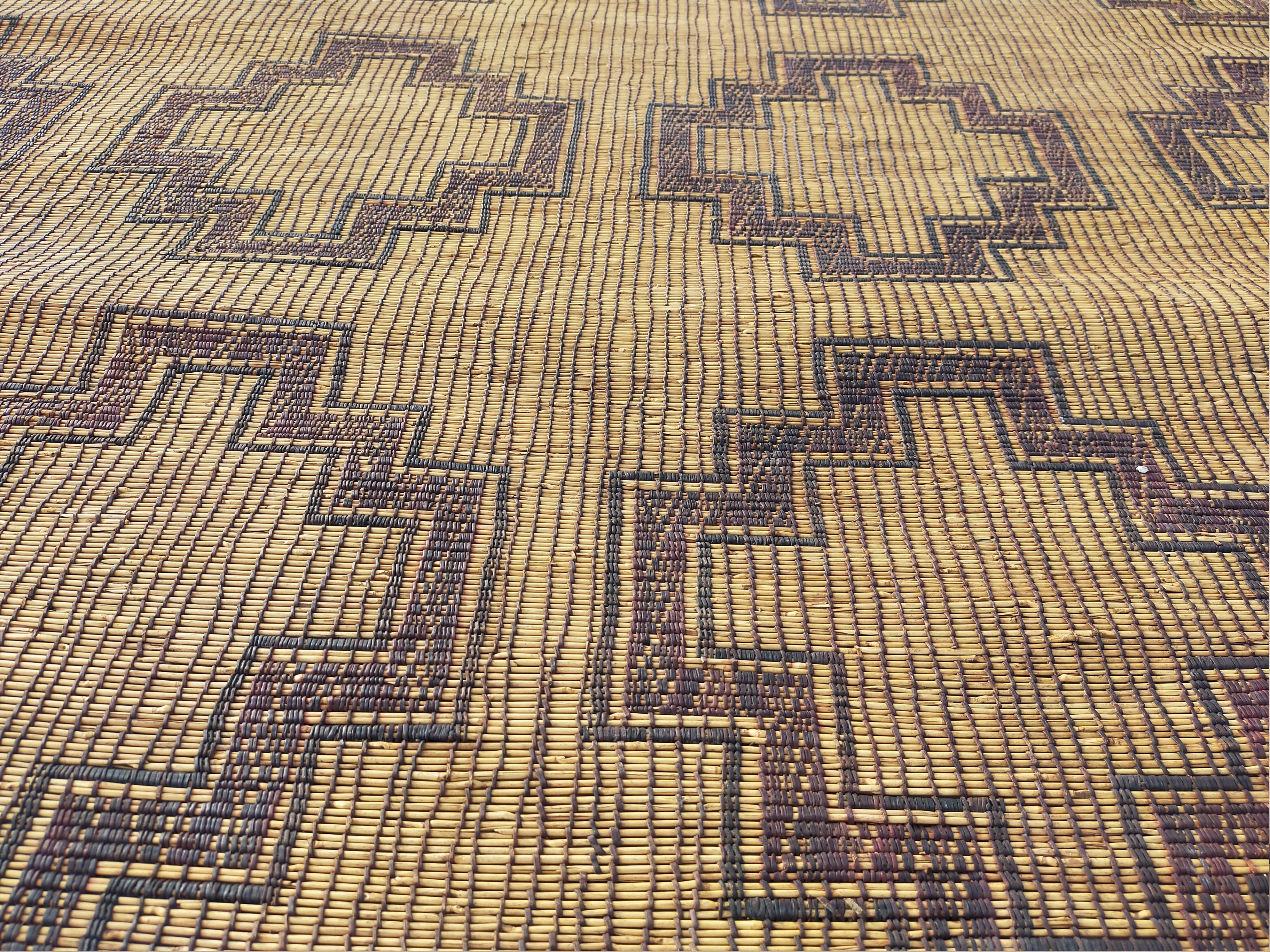 Mauritania Mat from Sahara in Palm Wood and Leather, Mid-Century Modern Design In Good Condition In Reggio Emilia, IT