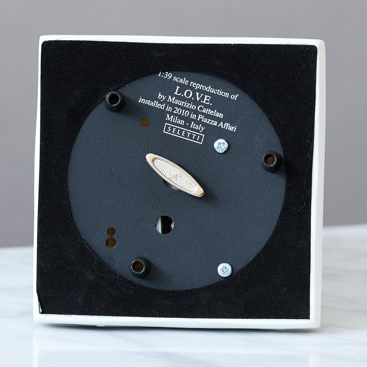 Carillon L.O.V.E. en vente 1