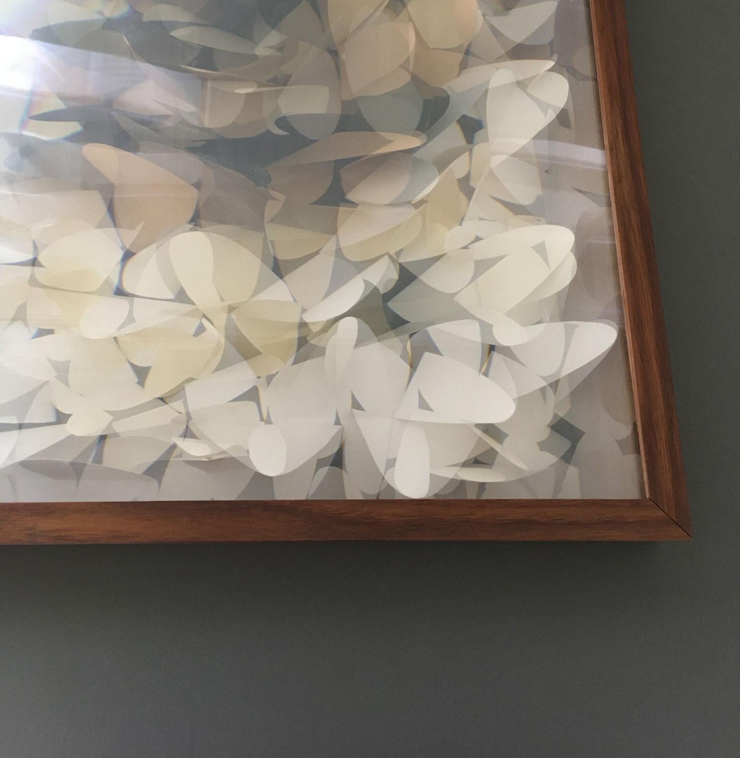 Italie - assemblage de fleurs en papier abstrait avec lentille lenticulaire, technique mixte en vente 6