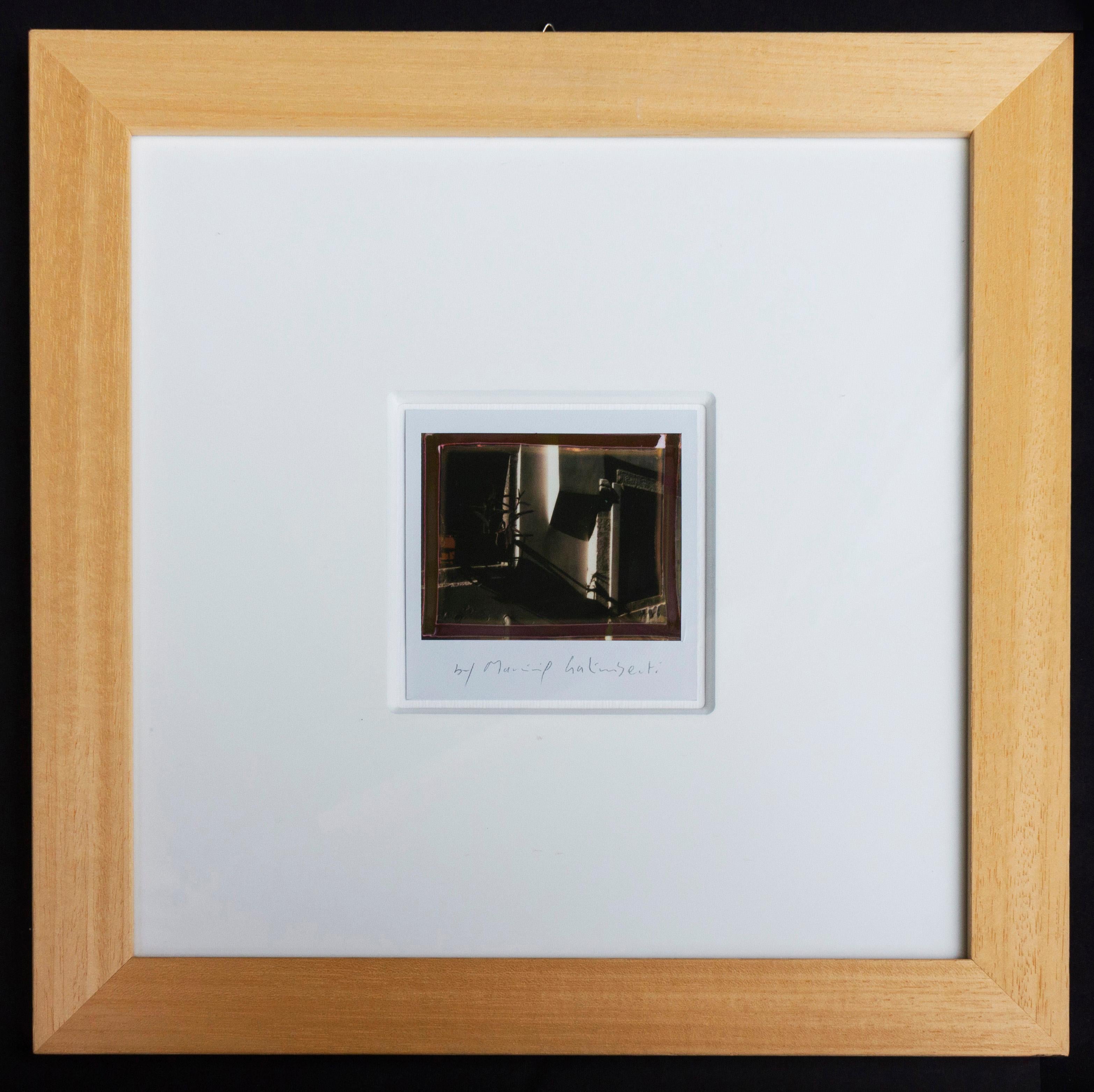 Neorealismo due, 1997, Polaroid, Venezia, Fotografia a colori, Paesaggio urbano - Photograph by Maurizio Galimberti