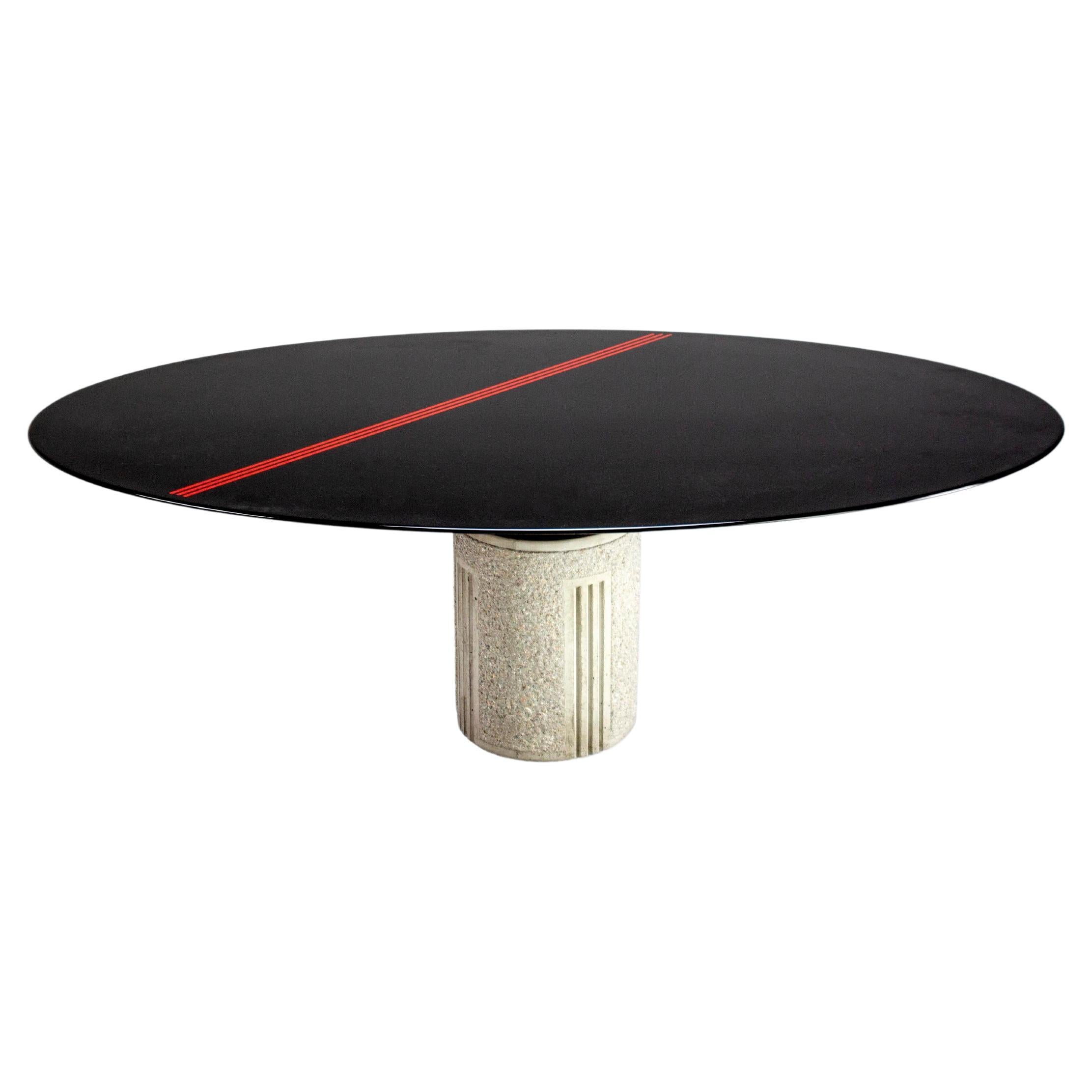 Maurizio Salvato table ovale mod Brian avec pied en pierre sculpturale, Saporiti, 1970 en vente