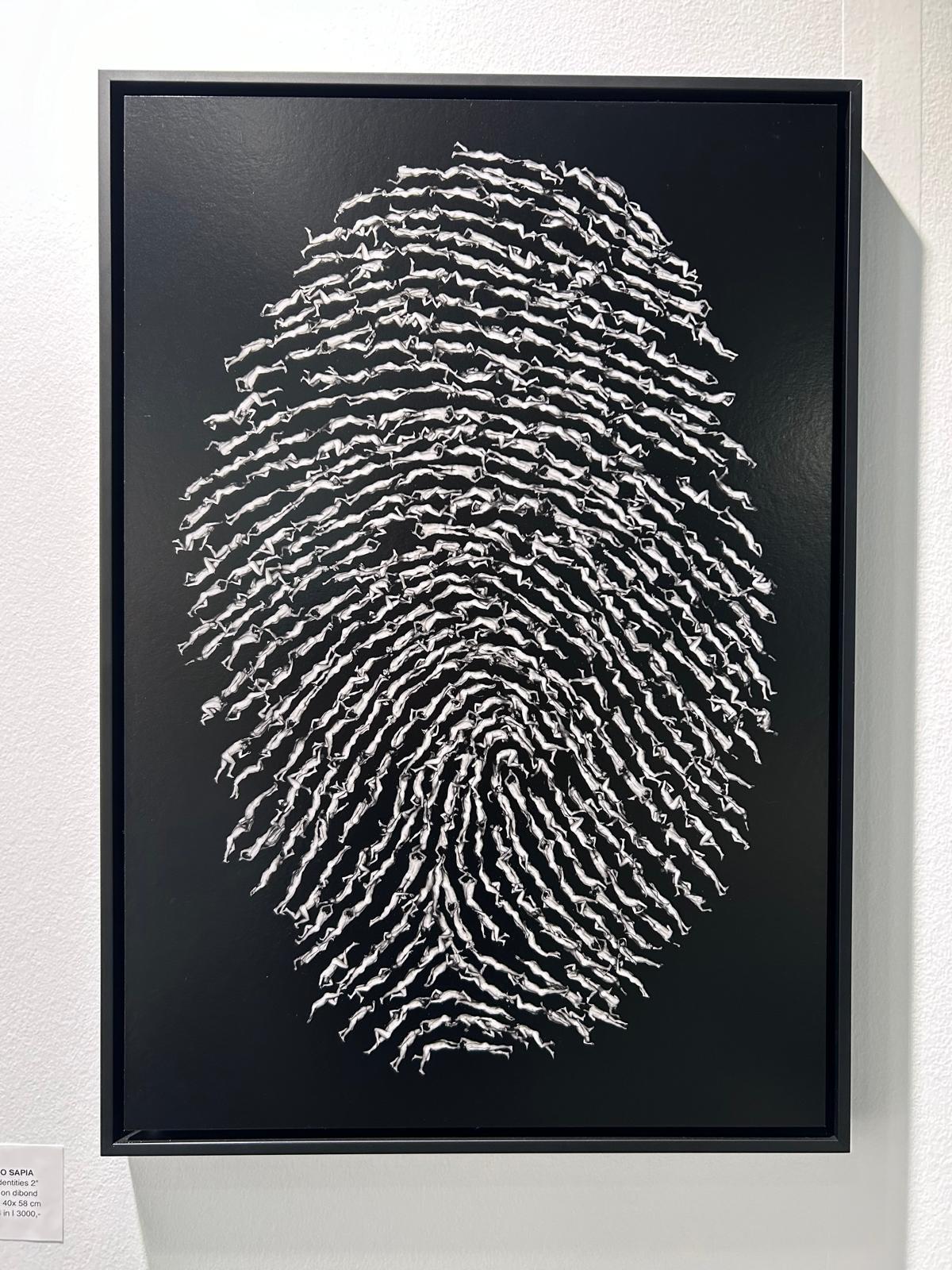 Mehrfache Indentität 2 (Konzeptionell), Photograph, von Maurizio Sapia