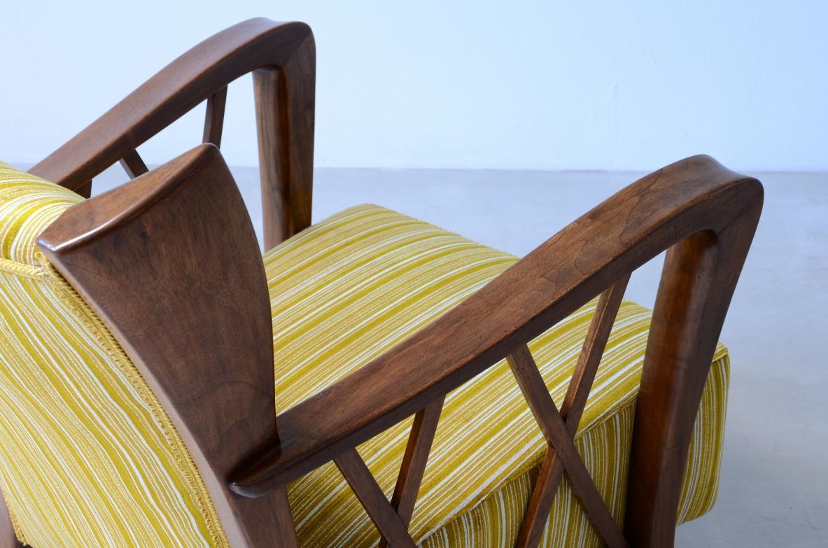 Maurizio Tempestini elegant oak armchair  In Excellent Condition For Sale In Milano, IT