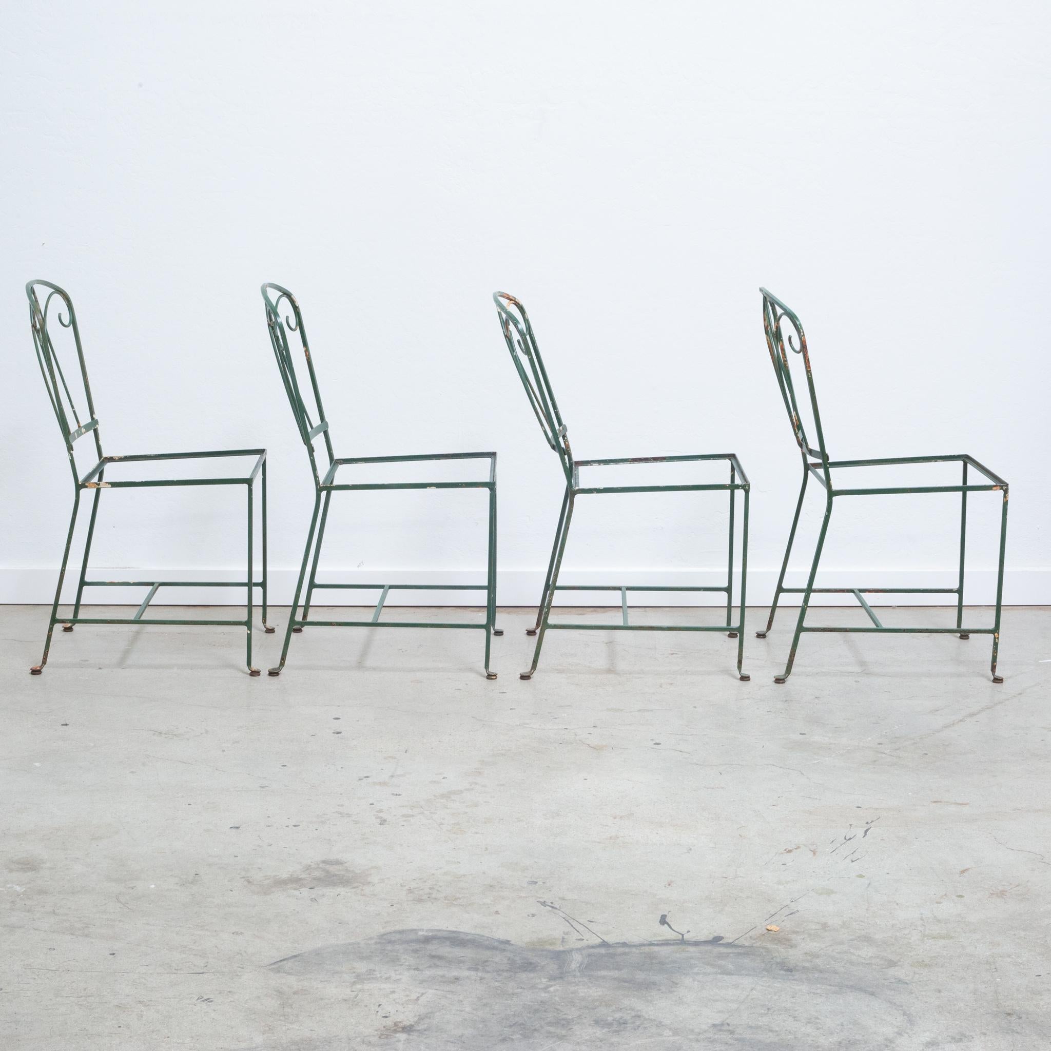 Maurizio Tempestini for Salterini Iron Garden Patio Chairs, c.1940 In Distressed Condition In San Francisco, CA