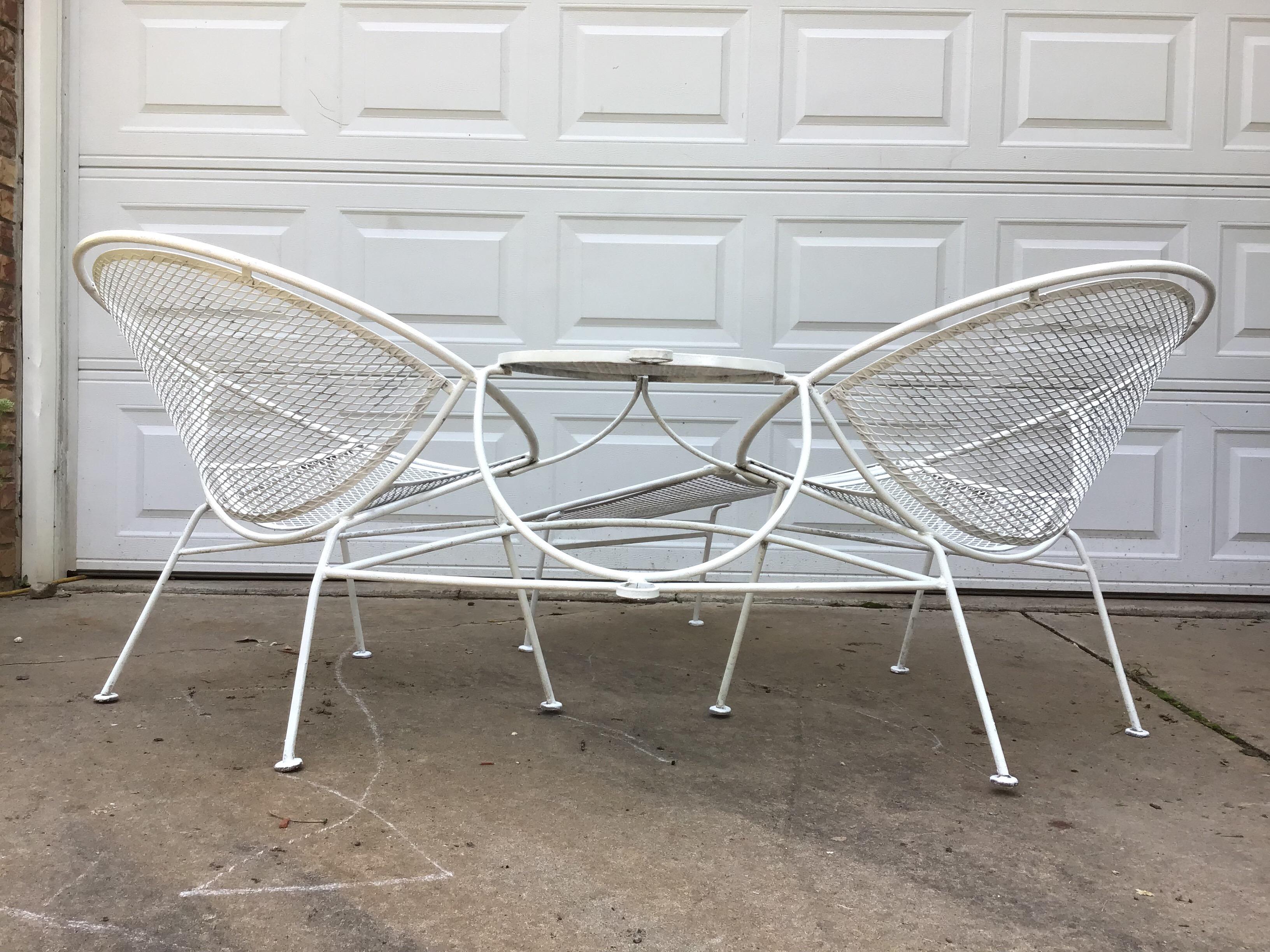 Maurizio Tempestini for Salterini Iron Patio Tete Au Tete Chaise Lounge For Sale 3