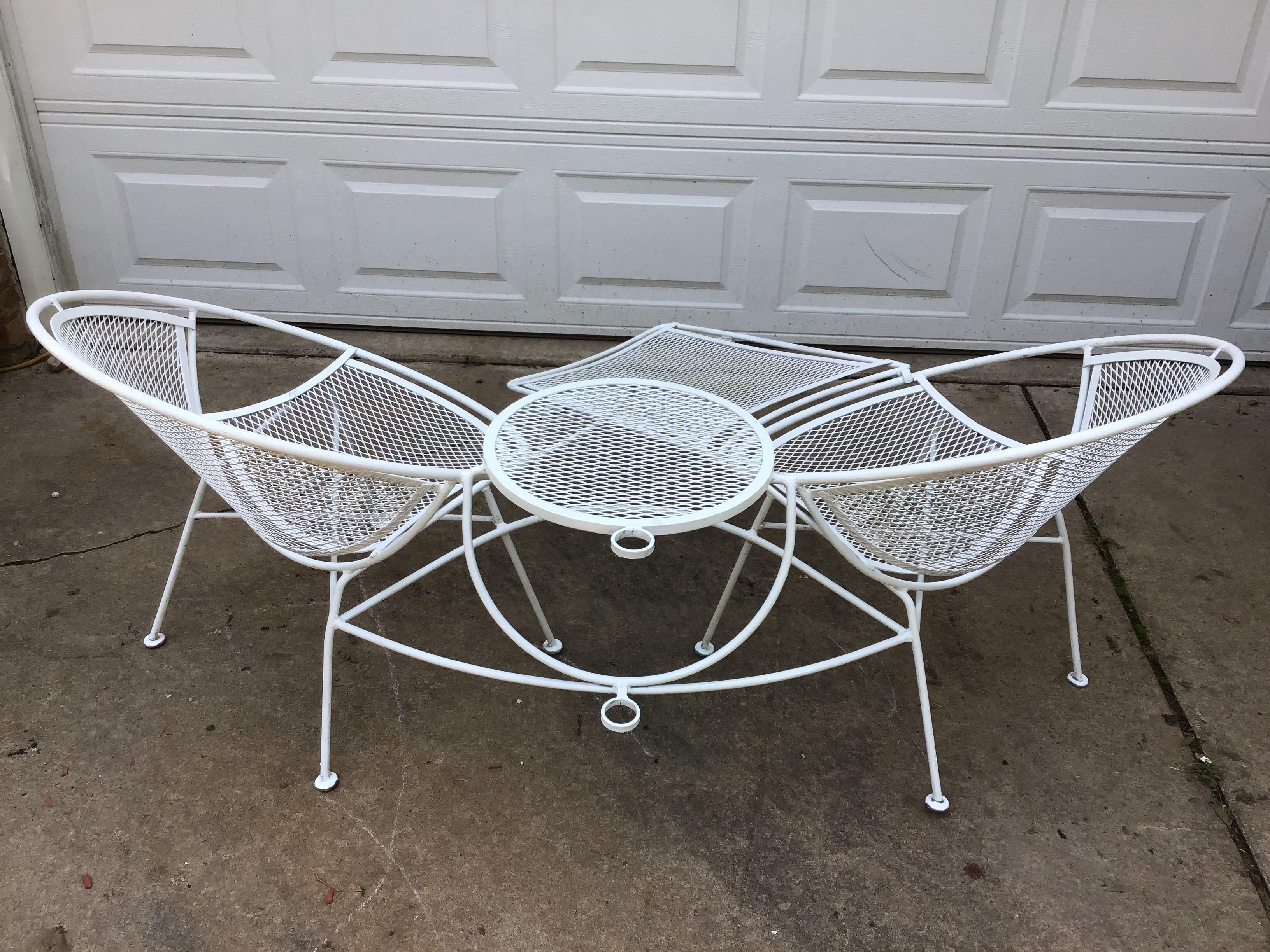 Maurizio Tempestini for Salterini Iron Patio Tete Au Tete Chaise Lounge For Sale 4