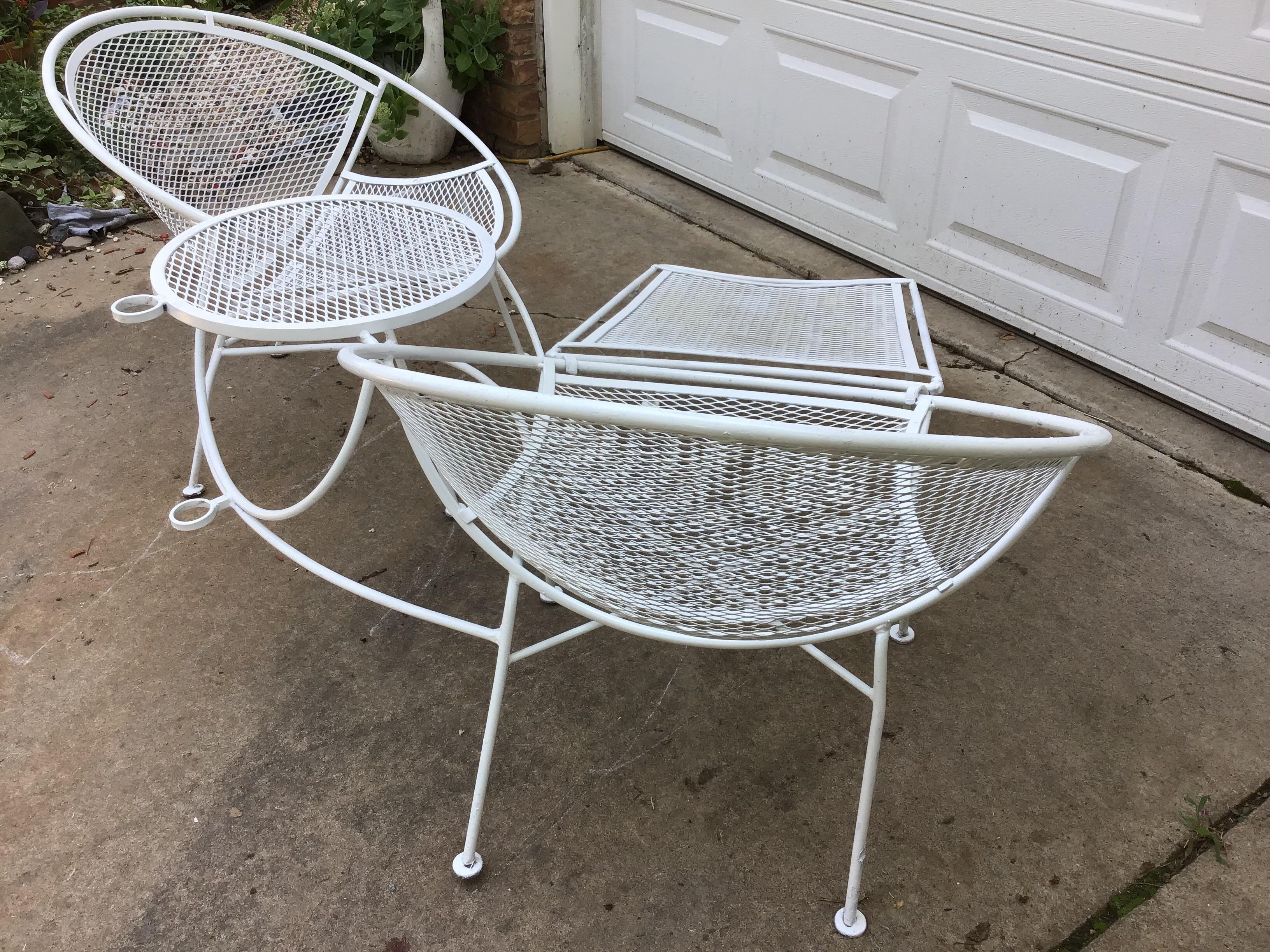 Maurizio Tempestini for Salterini Iron Patio Tete Au Tete Chaise Lounge For Sale 5