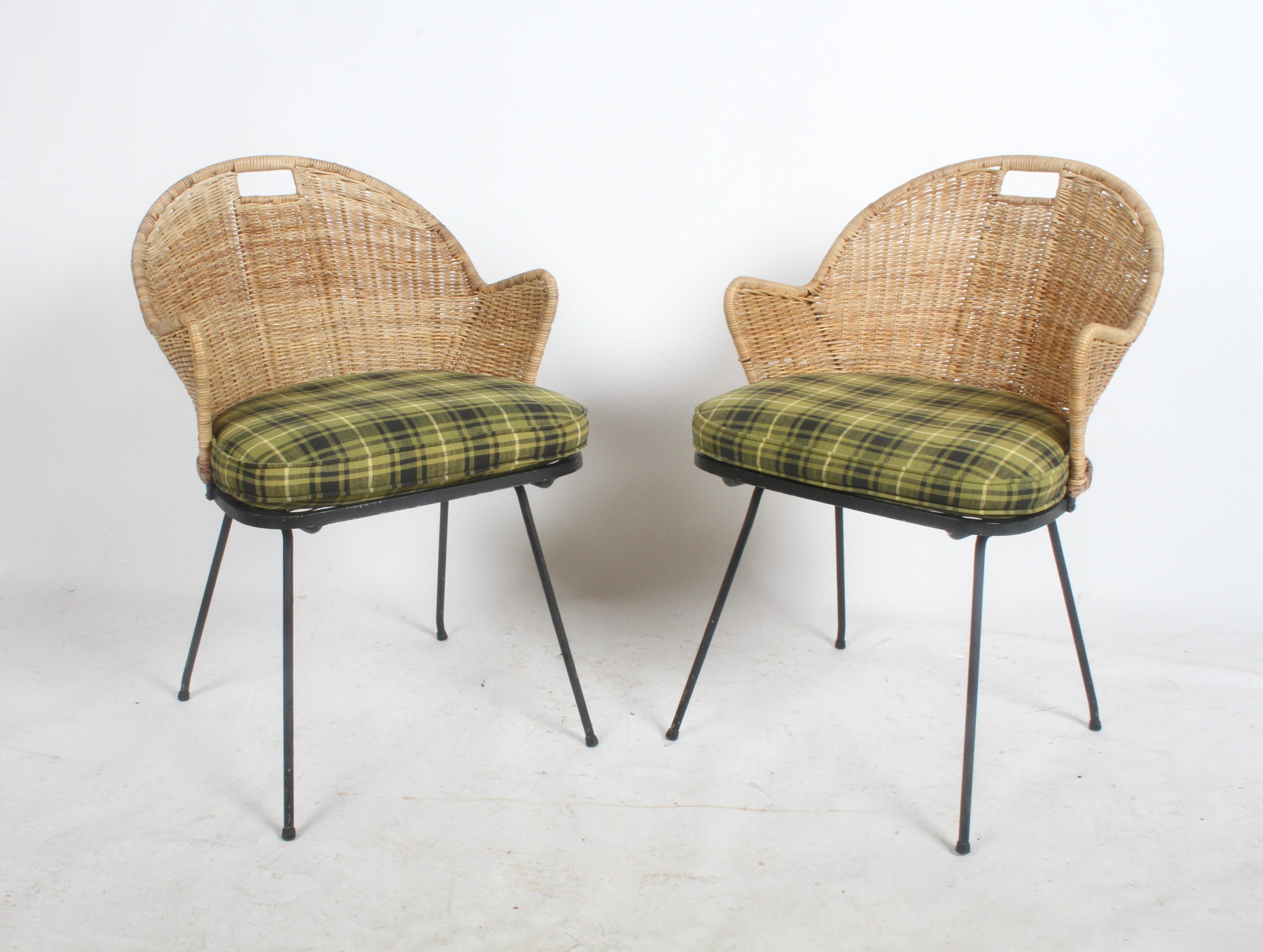Mid-Century Modern Maurizio Tempestini for Salterini Wrought Iron & Wicker Patio Arm Dining Chairs  For Sale