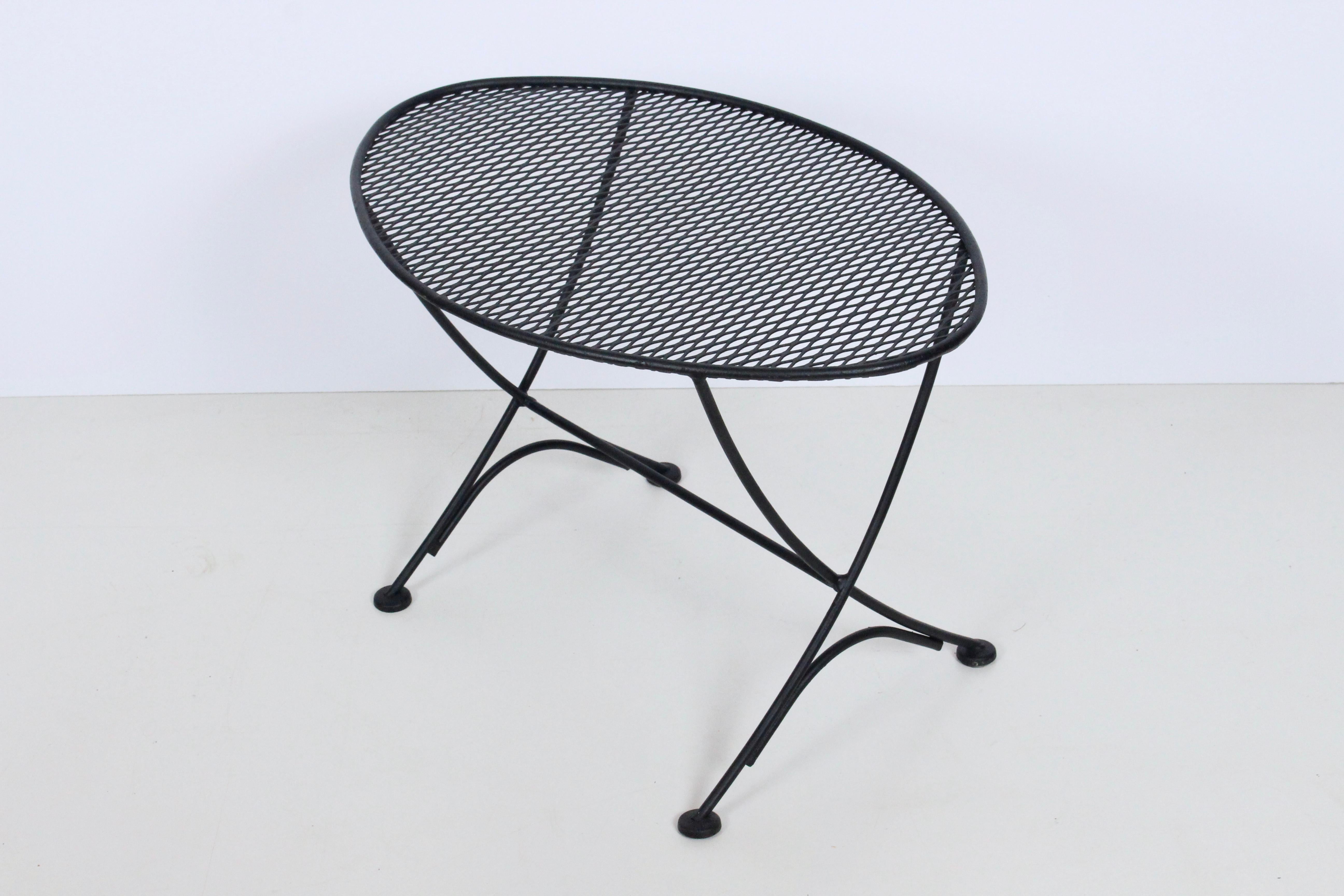 Mid-Century Modern Maurizio Tempestini for Salternini Black Iron Oval Occasional Table, C. 1950s For Sale