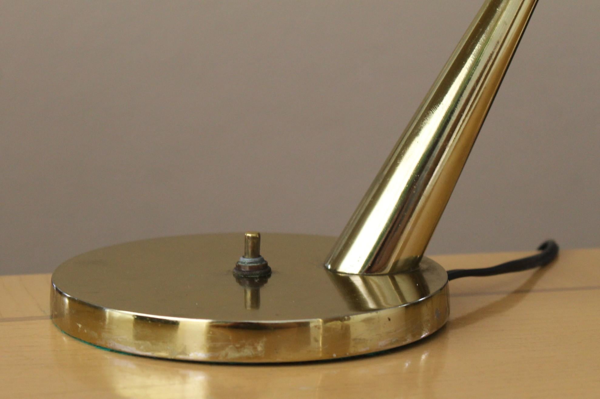 American Maurizio Tempestini Italian Laurel Lamp Mid Century MCM Brass Good Design 1950s