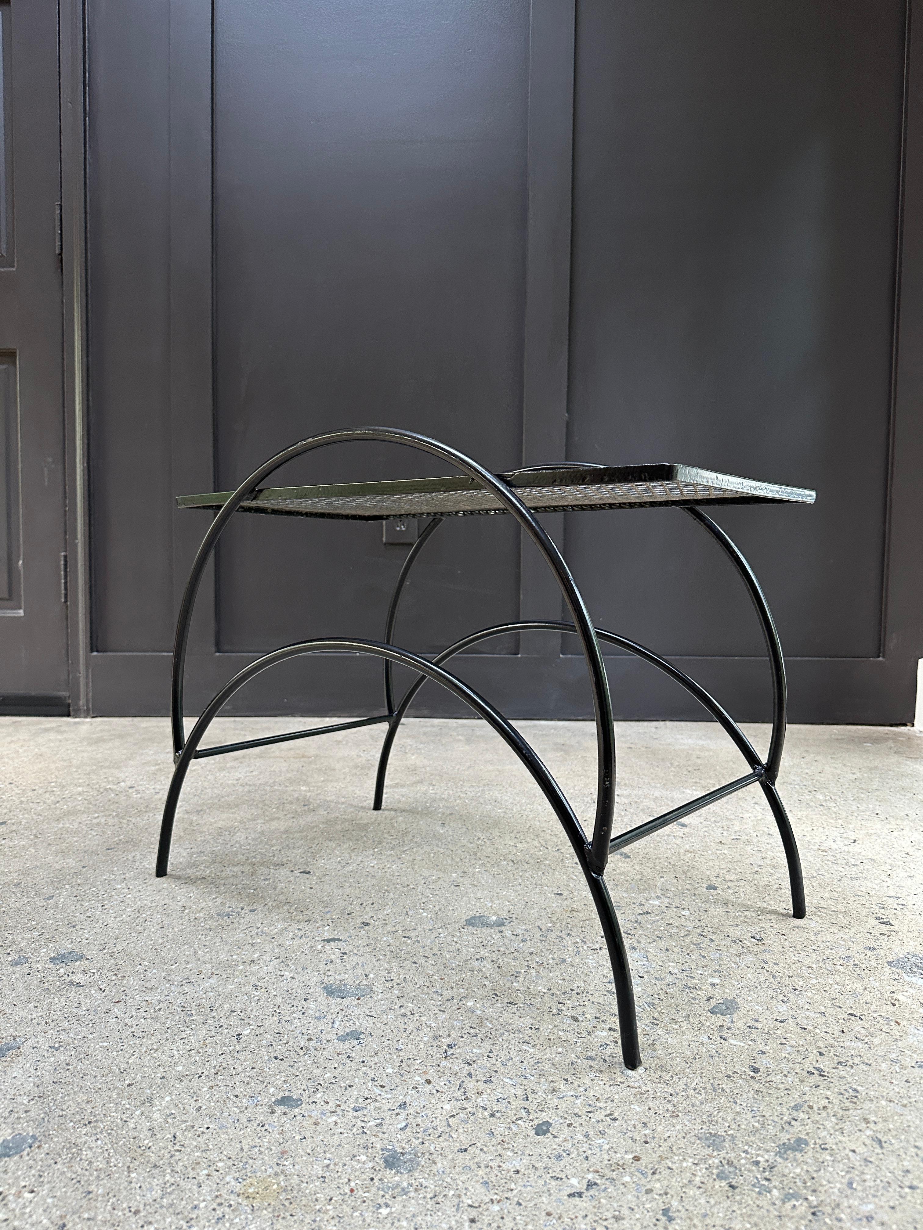 Mid-Century Modern Table d'appoint mi-siècle Maurizio Tempestini pour Salterini en vente