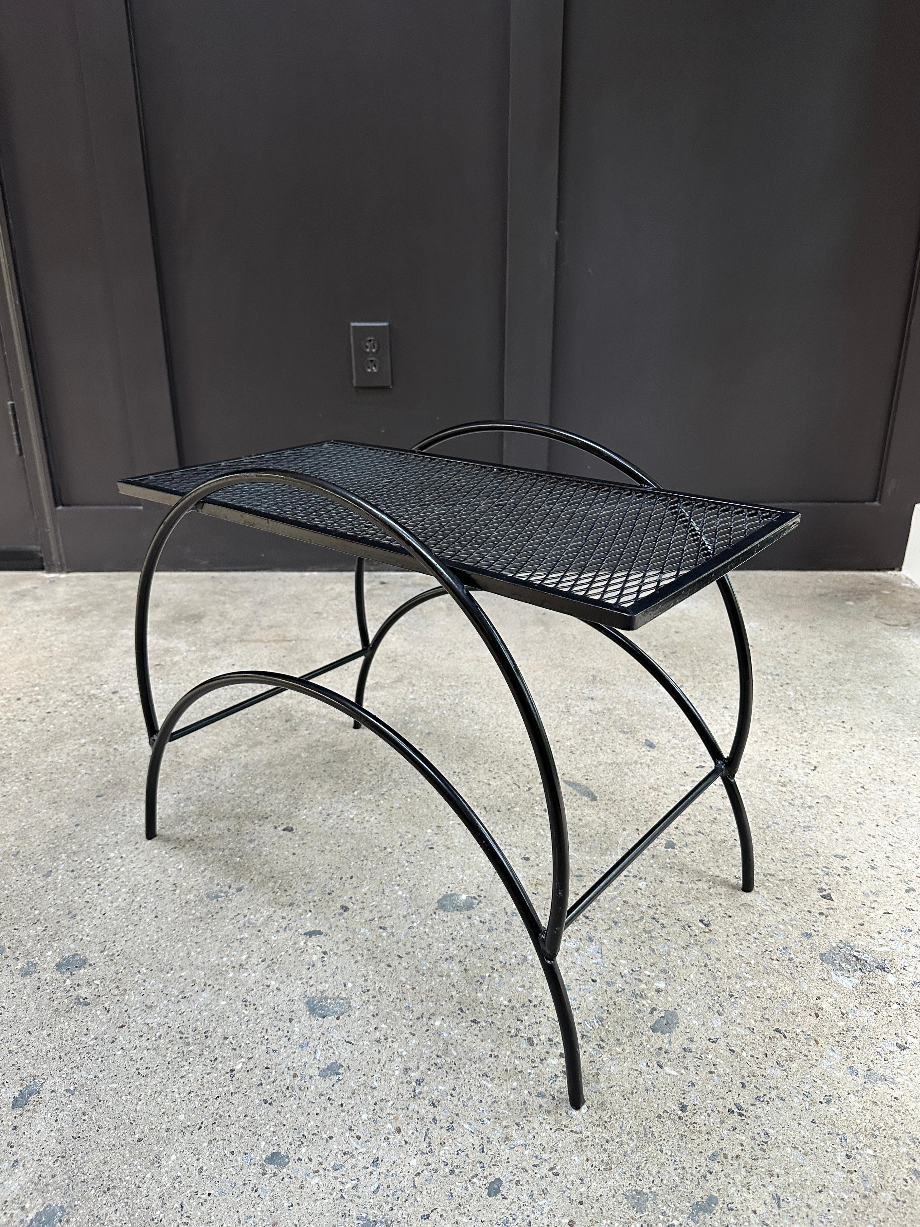 Table d'appoint mi-siècle Maurizio Tempestini pour Salterini Bon état - En vente à Asheville, NC