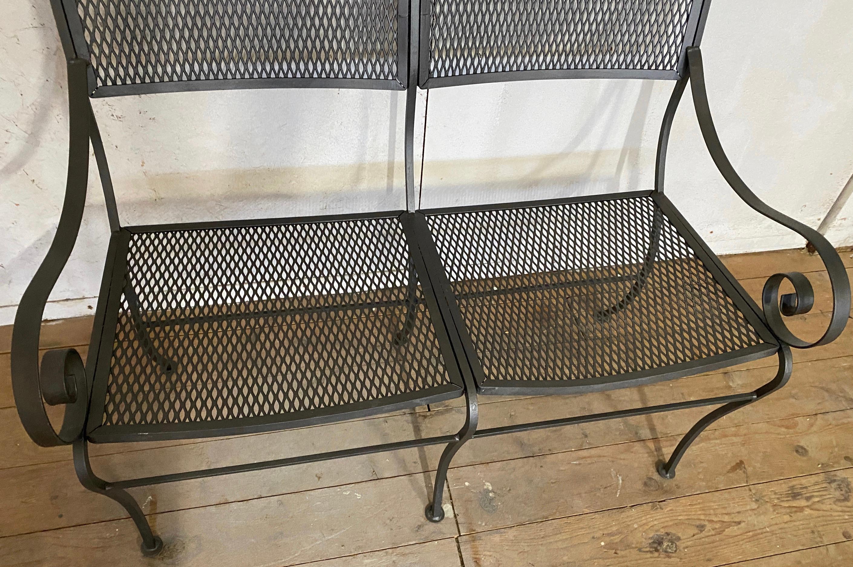 Mid-20th Century Maurizio Tempestini Style Black Iron Frame and Mesh Settee For Sale
