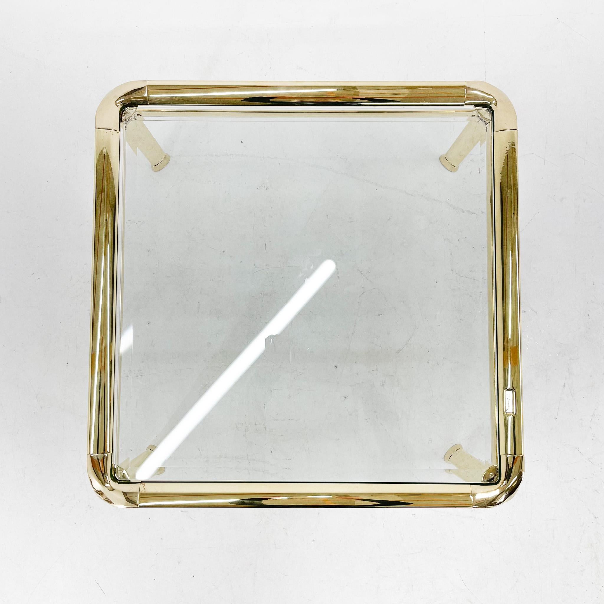 Mauro Lipparini Couchtisch, Messing und Glas, 1970er Jahre, Italien im Zustand „Gut“ im Angebot in Praha, CZ