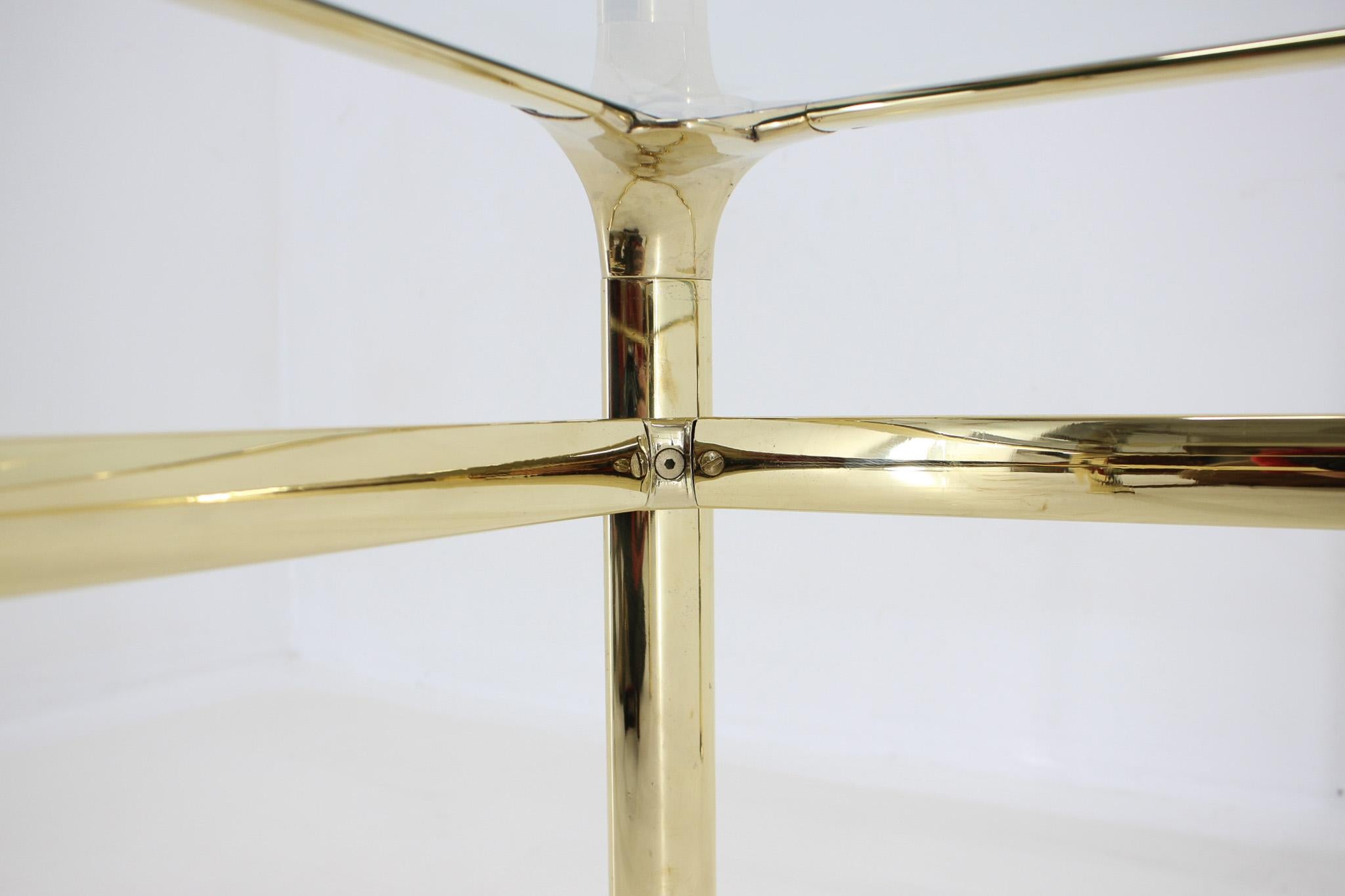 Mauro Lipparini Couchtisch, Messing und Glas, 1970er Jahre, Italien im Angebot 1