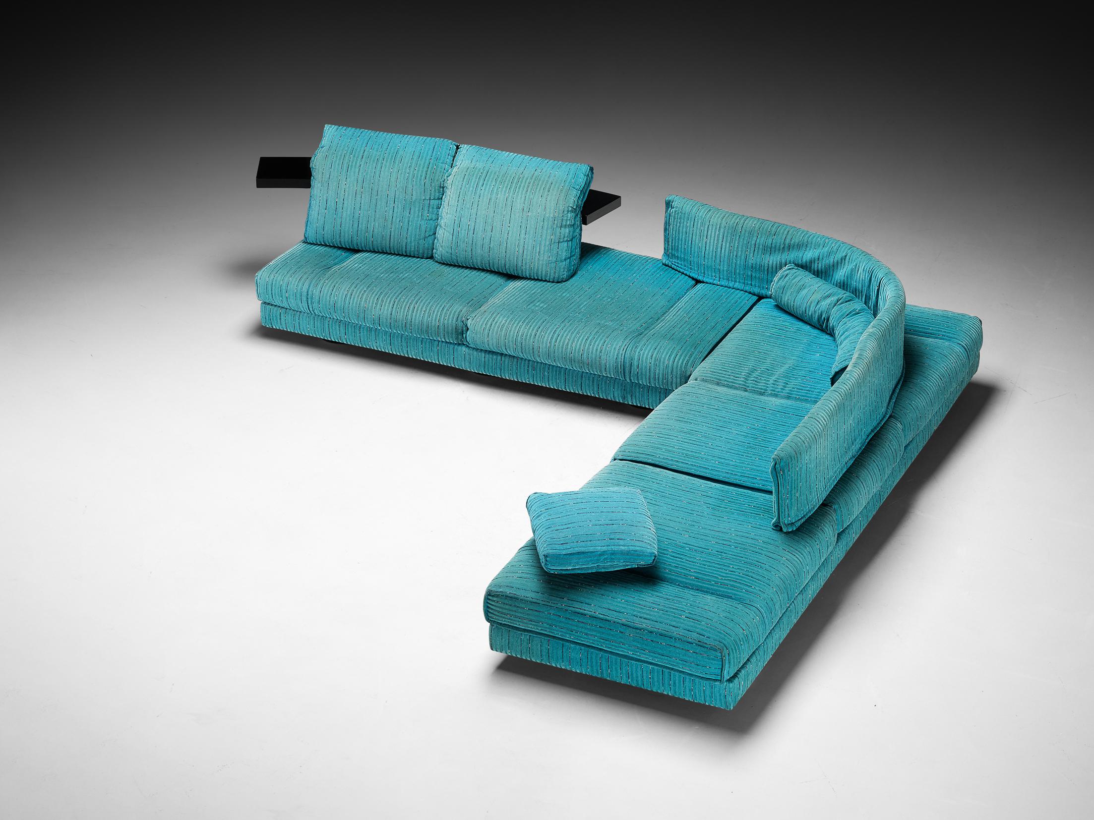Divano 'Avedon' di Mauro Lipparini per Fabele, tessuto, legno laccato, acciaio cromato, Italia, anni '80

Un pezzo davvero meraviglioso che respira l'eleganza del Post Design italiano. Questo design di Mauro Lipparini per Saporiti è un tesoro senza