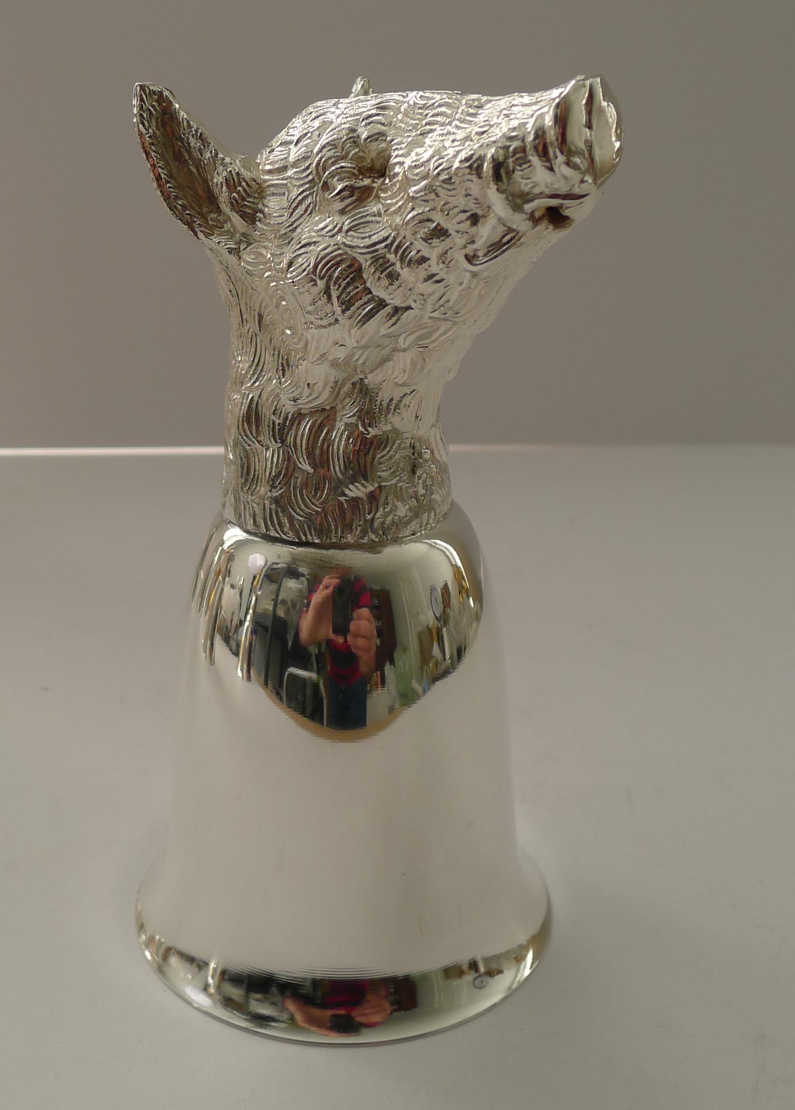 Placcato argento Mauro Manetti, Italia - Set di sei tazze a staffa figurate, 1970 ca. in vendita