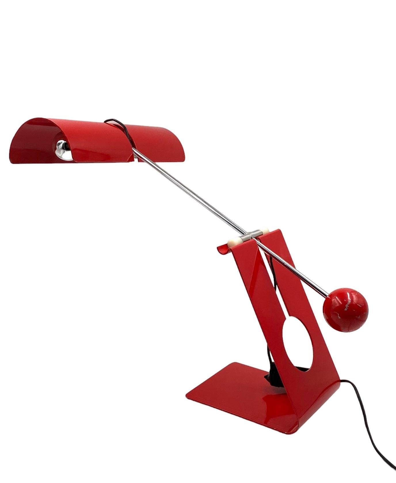 Mauro Martini, red 'Picchio' woodpecker table lamp, F.lli Martini Italy 1970s For Sale 3