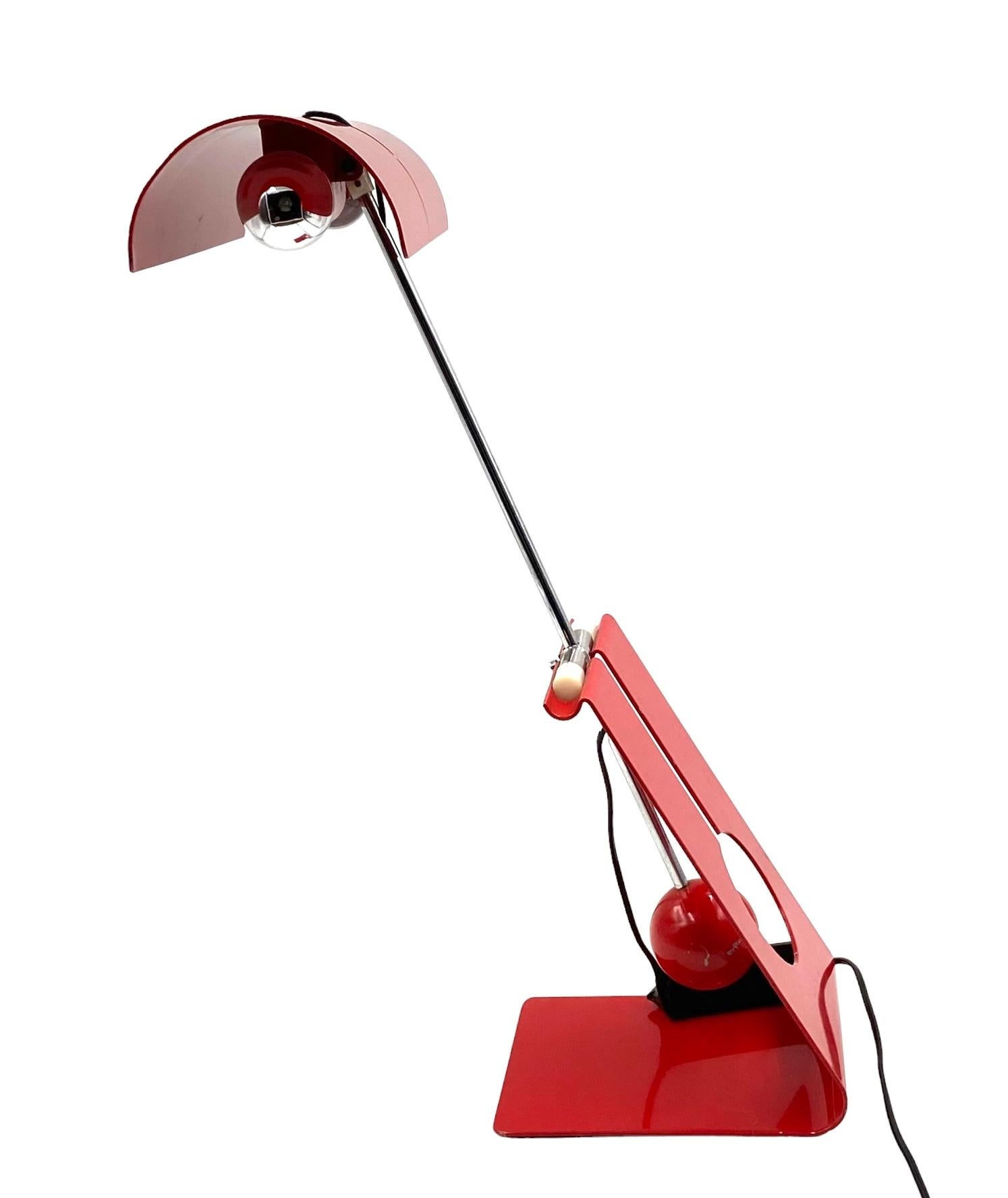 Mauro Martini, red 'Picchio' woodpecker table lamp, F.lli Martini Italy 1970s For Sale 6