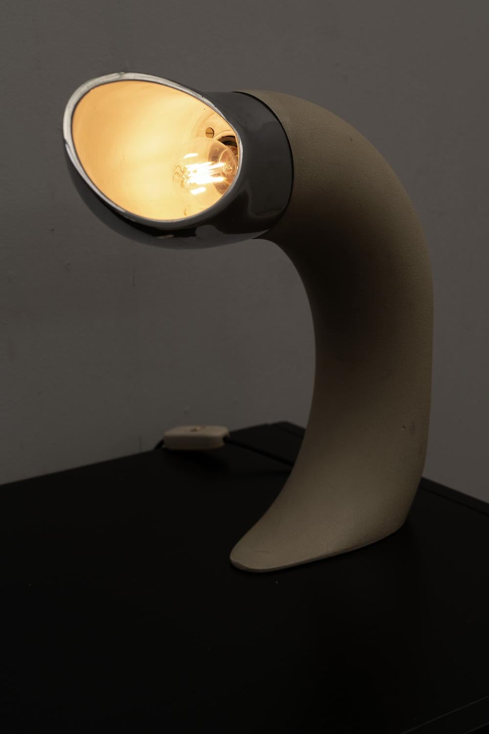 Mauro Martini rotating table lamp, 1970s Italy  In Good Condition For Sale In Brussels, BE