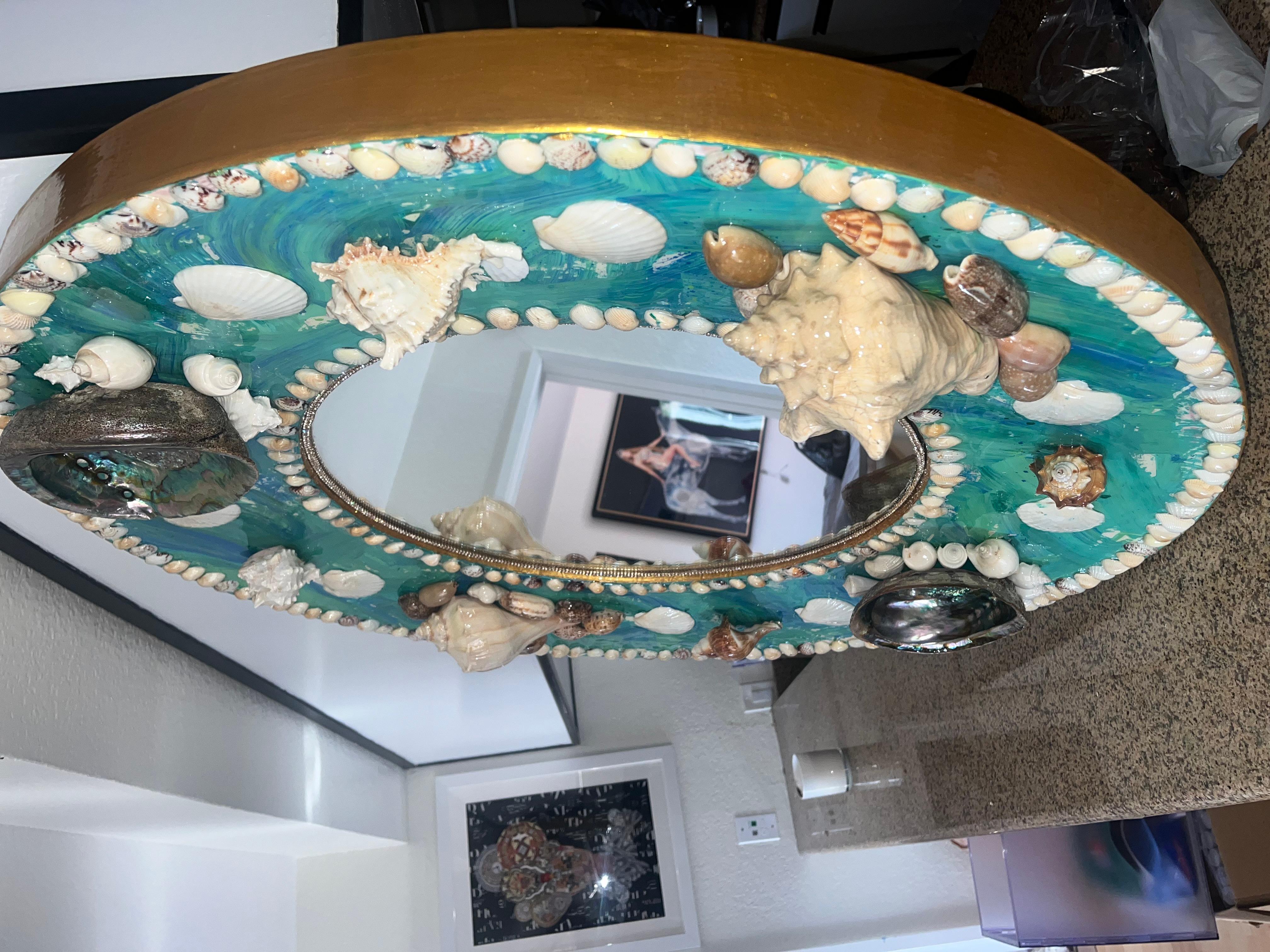CARIBBEAN MIRROR (One Of A kind Seashells Encrusted Round Mirror W/ Wood Frame) For Sale 7