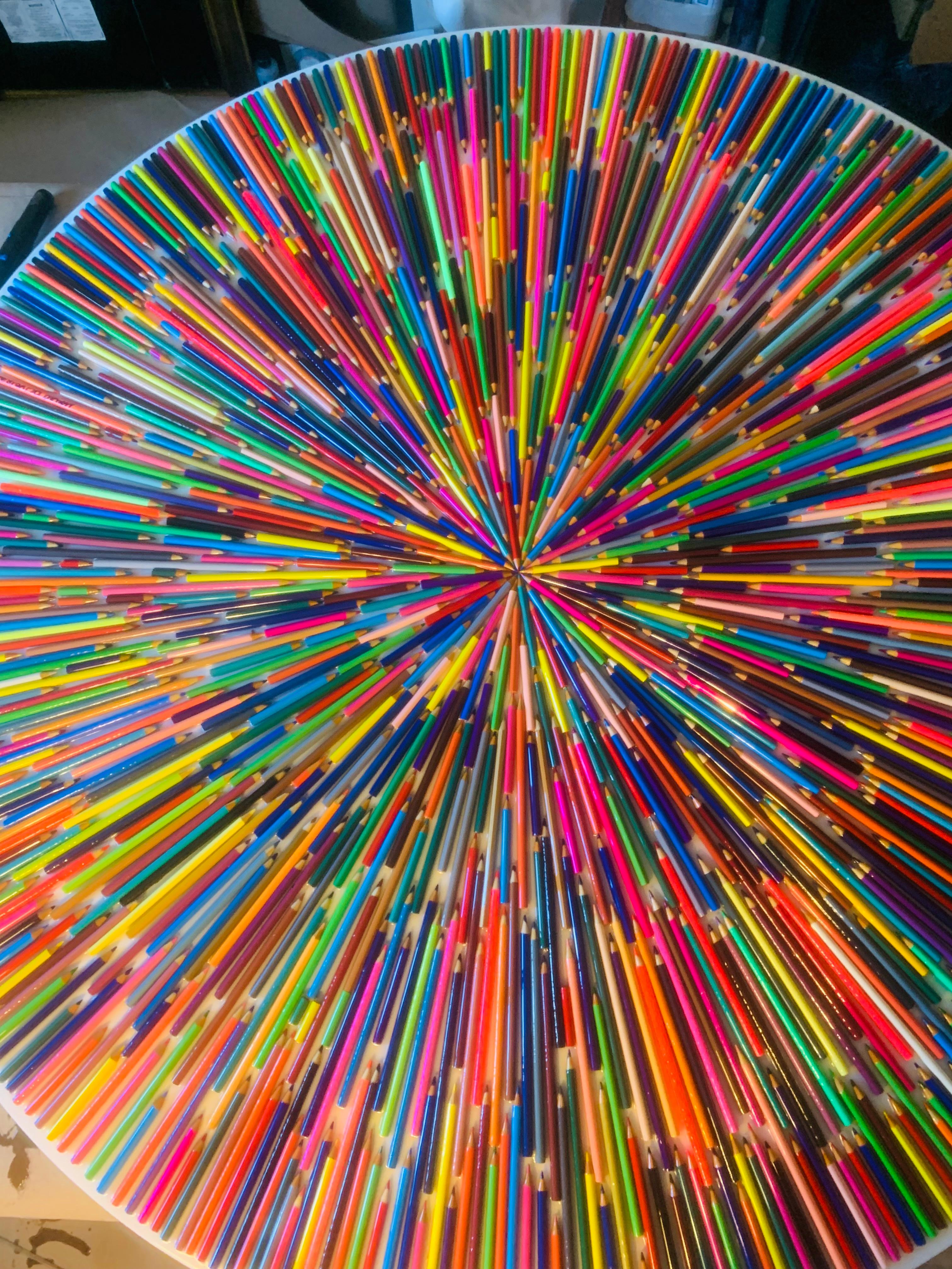 Arco iris de colores Epicentro II-Fondo blanco (Edición limitada impresa en lienzo) en venta 10