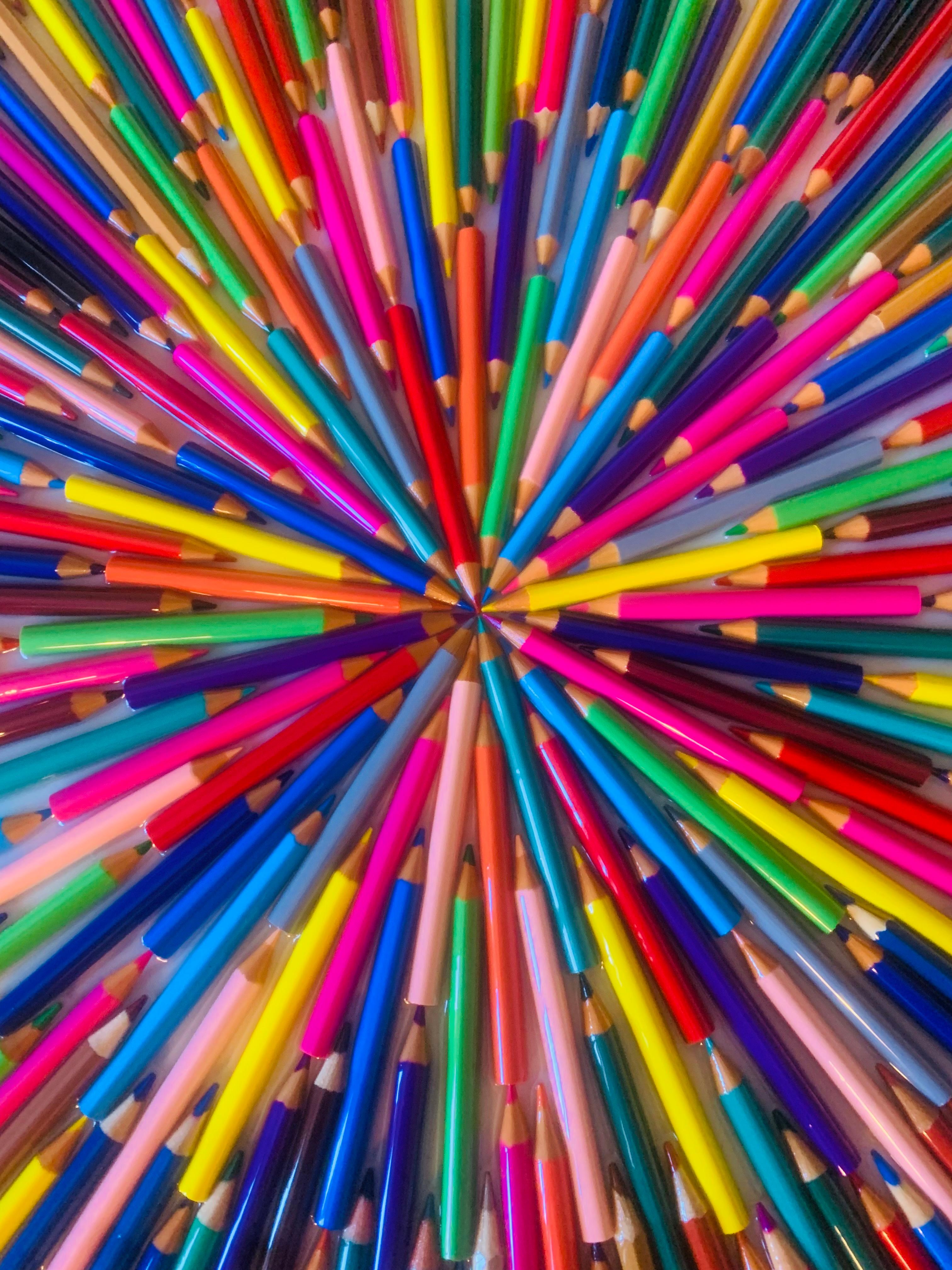 Arco iris de colores Epicentro II-Fondo blanco (Edición limitada impresa en lienzo) en venta 1