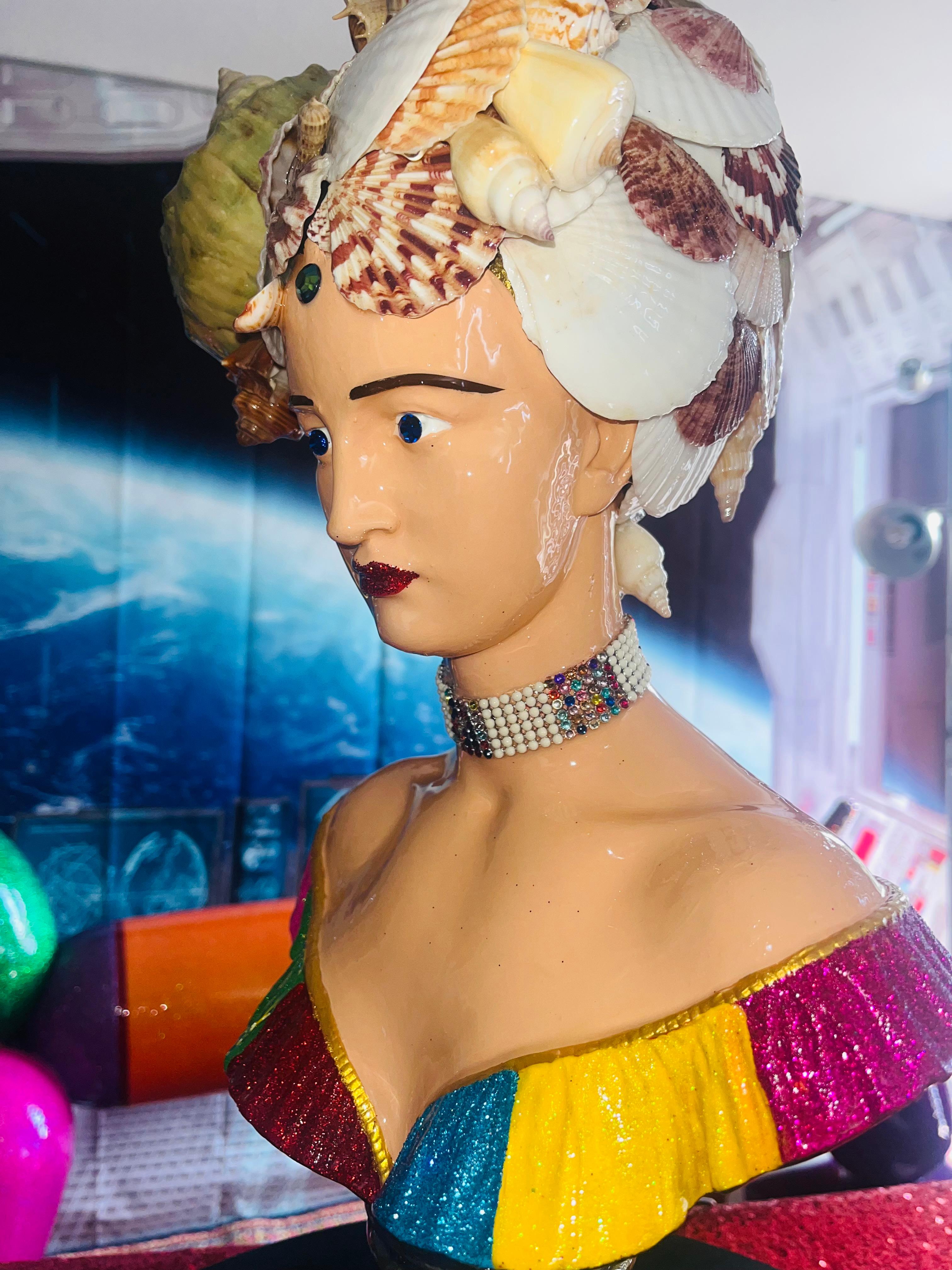 'I Like When You Call Me Senhorita' III (Orig. Female Bust With Real Seashells) - Brown Figurative Sculpture by Mauro Oliveira