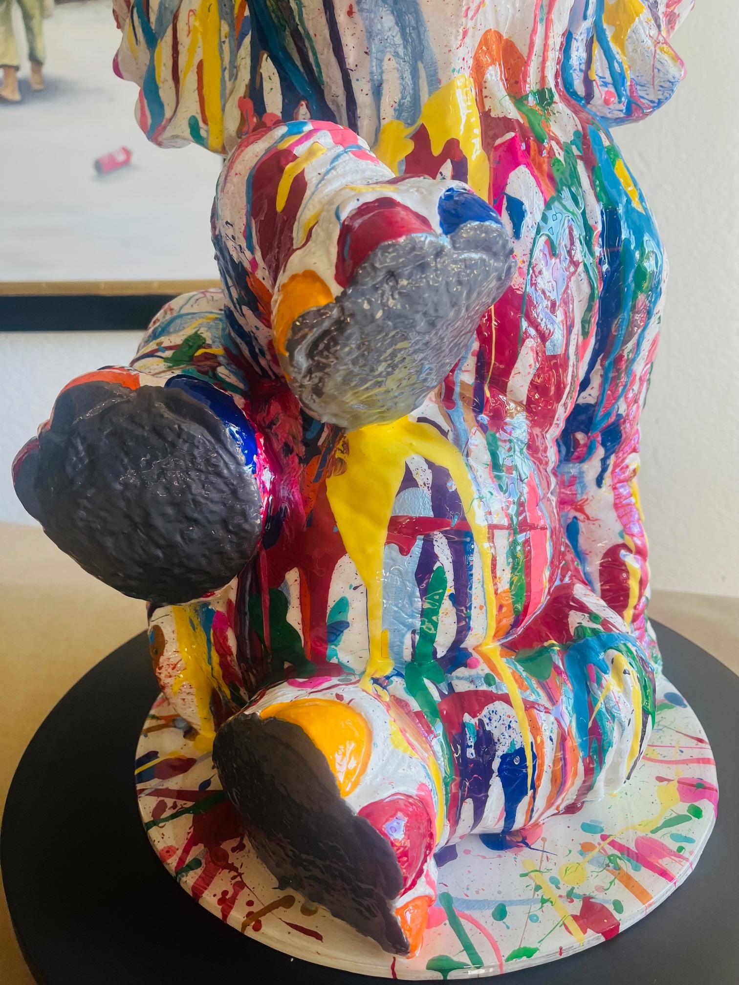 POP LUCKY BABY ELEPHANT mit drehbarem Sockel. im Angebot 6
